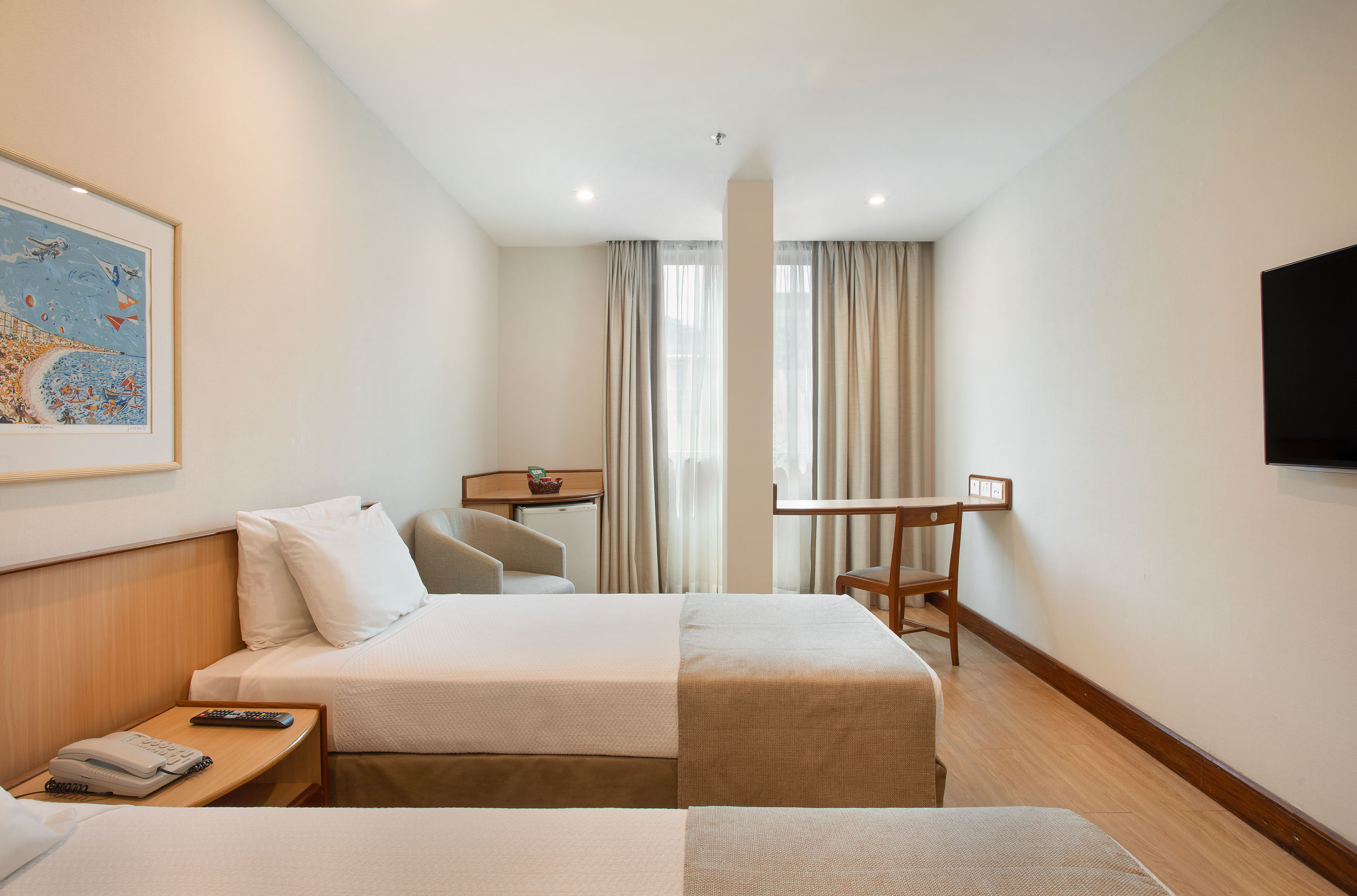 Triple Executive Superior