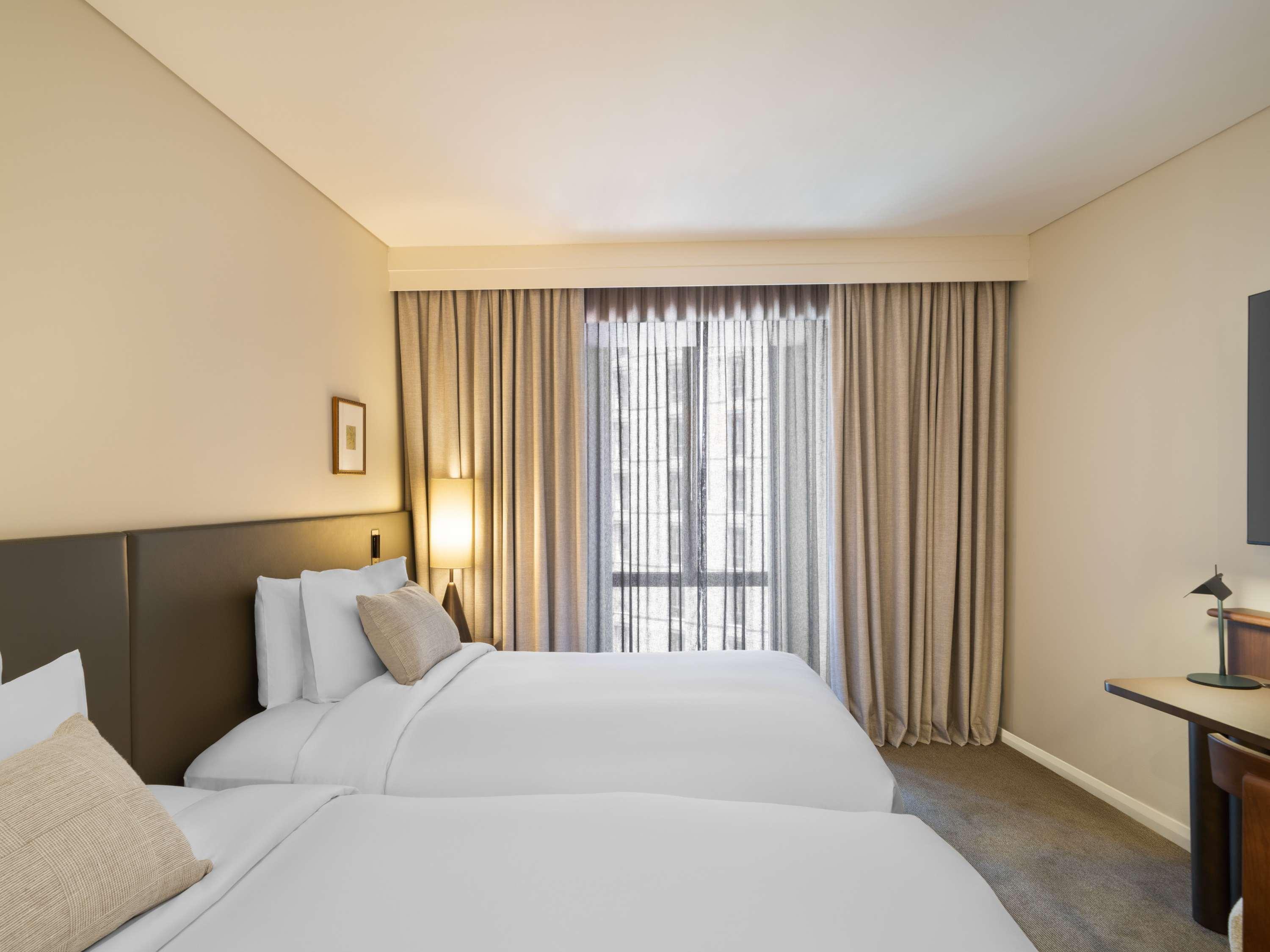 Double Garden View King Bed