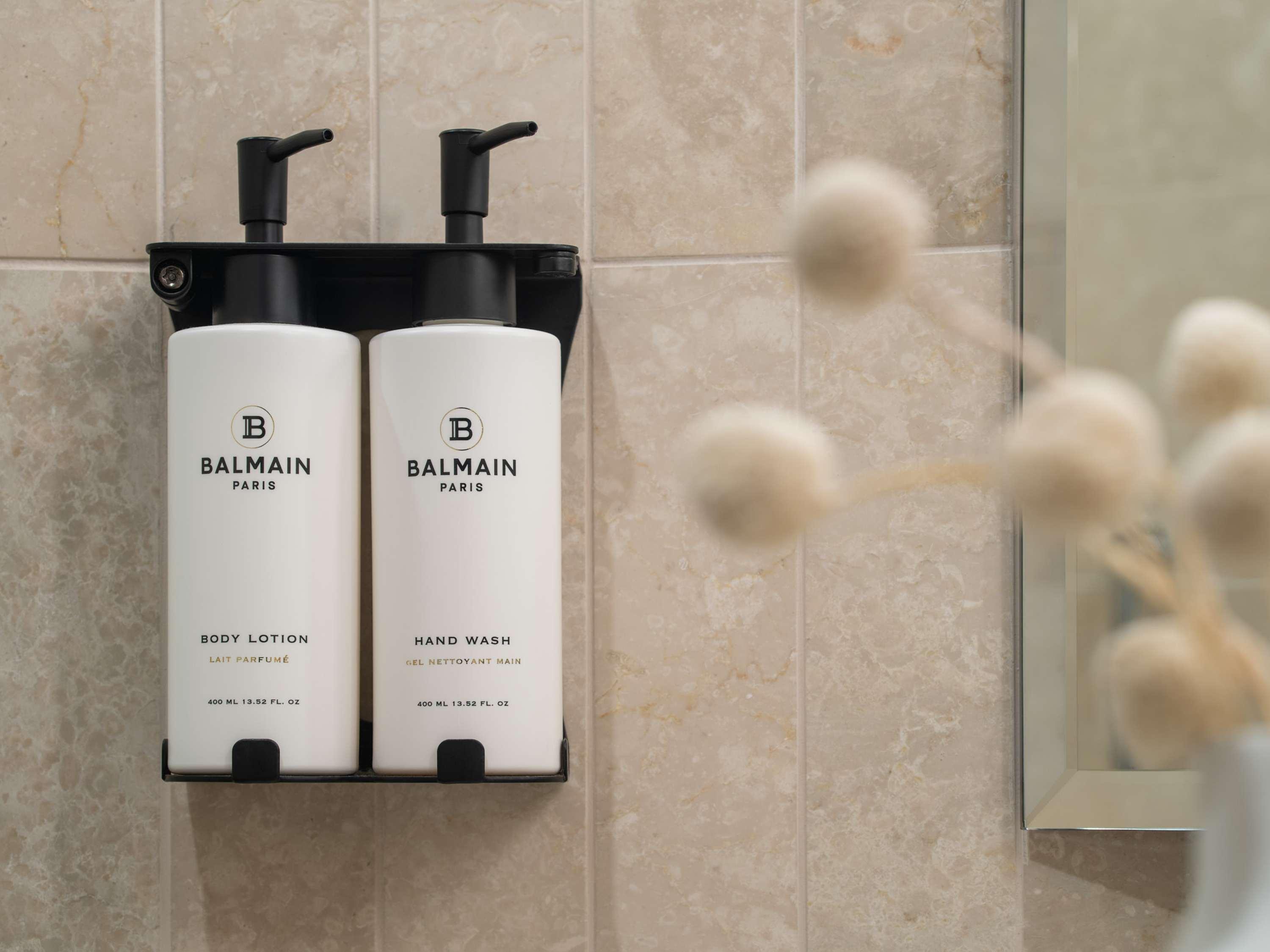 Double Garden View King Bed