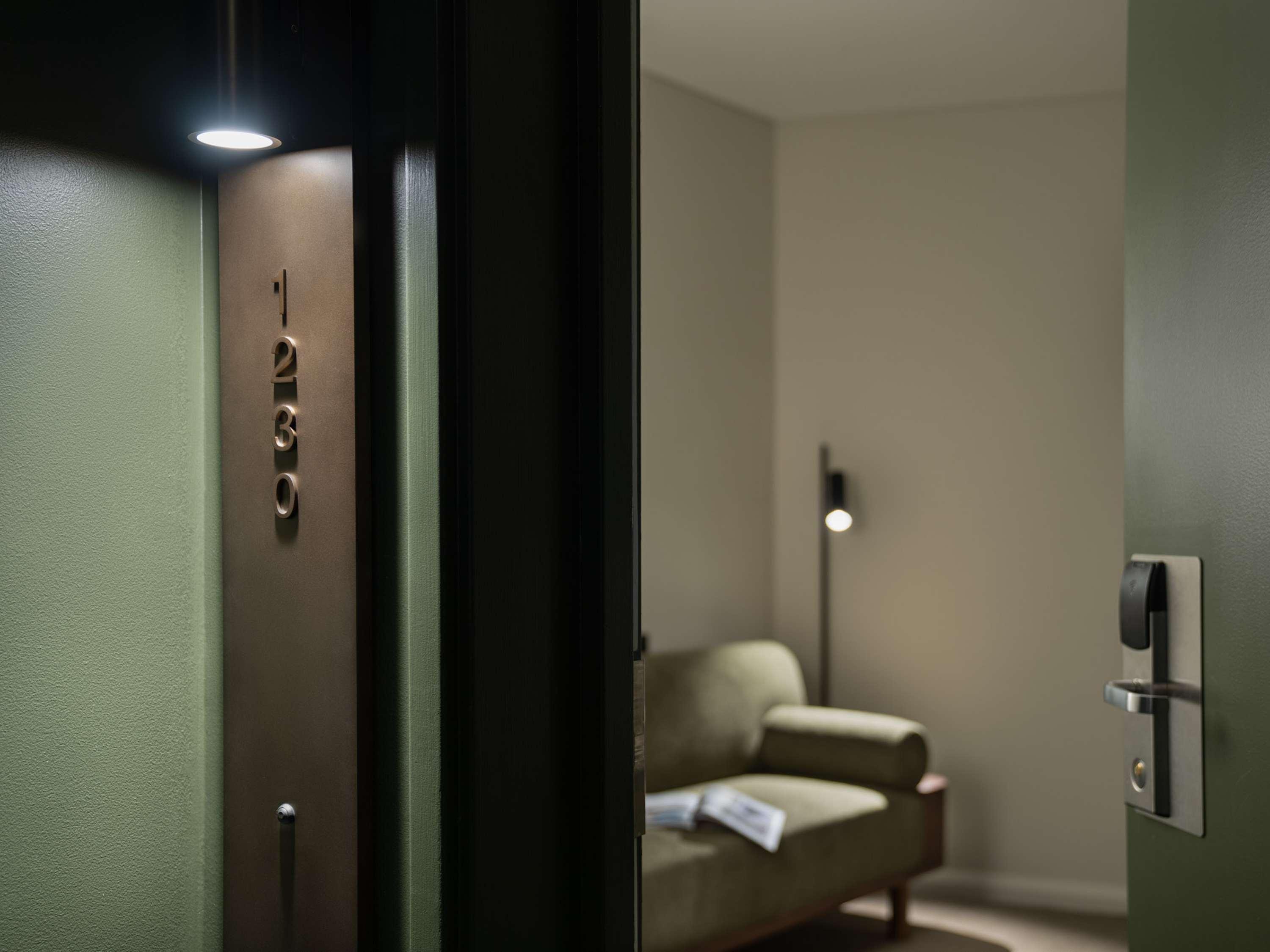 Junior Suite City View King Bed