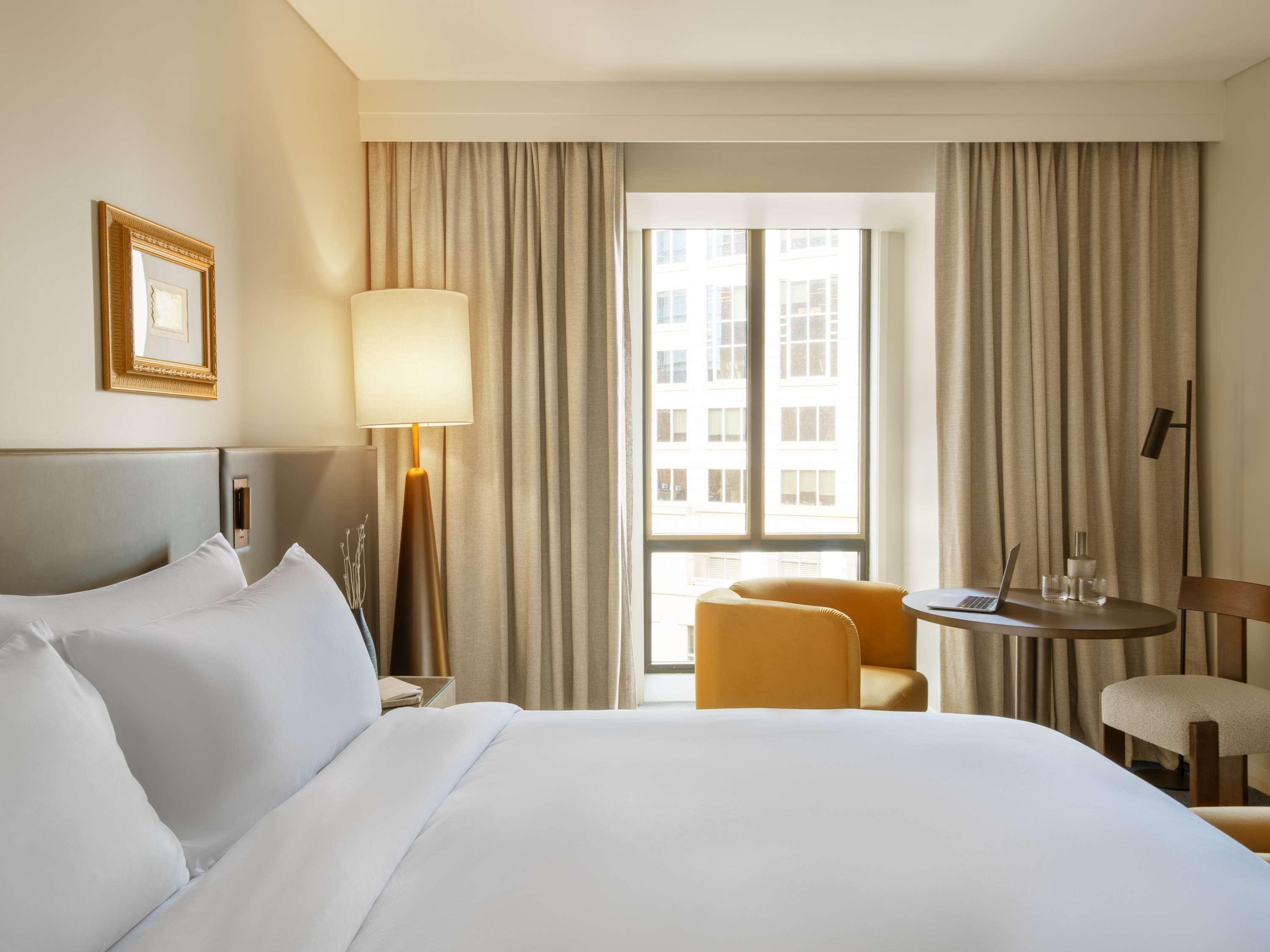 Double Club King Bed