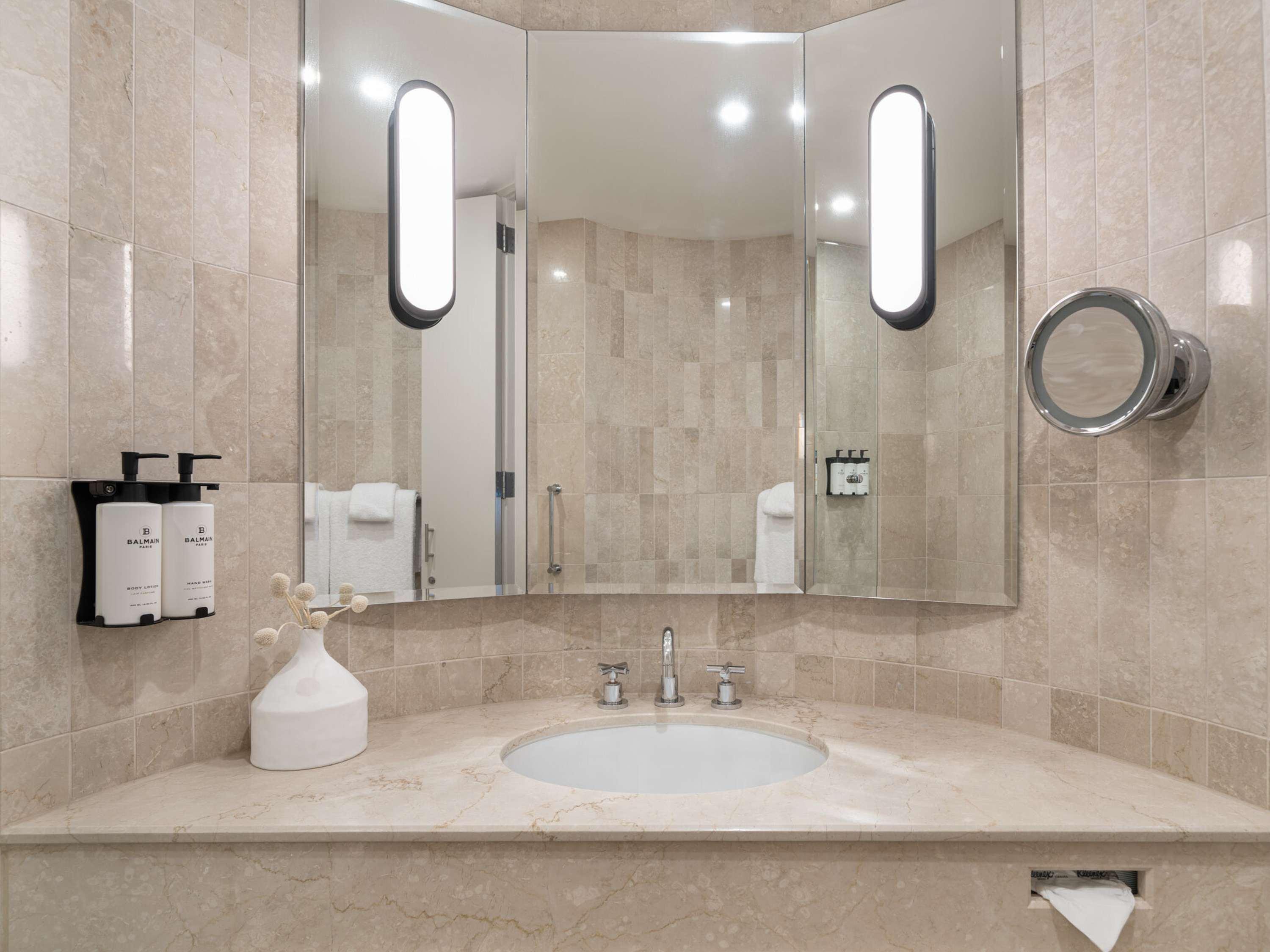 Double Club King Bed