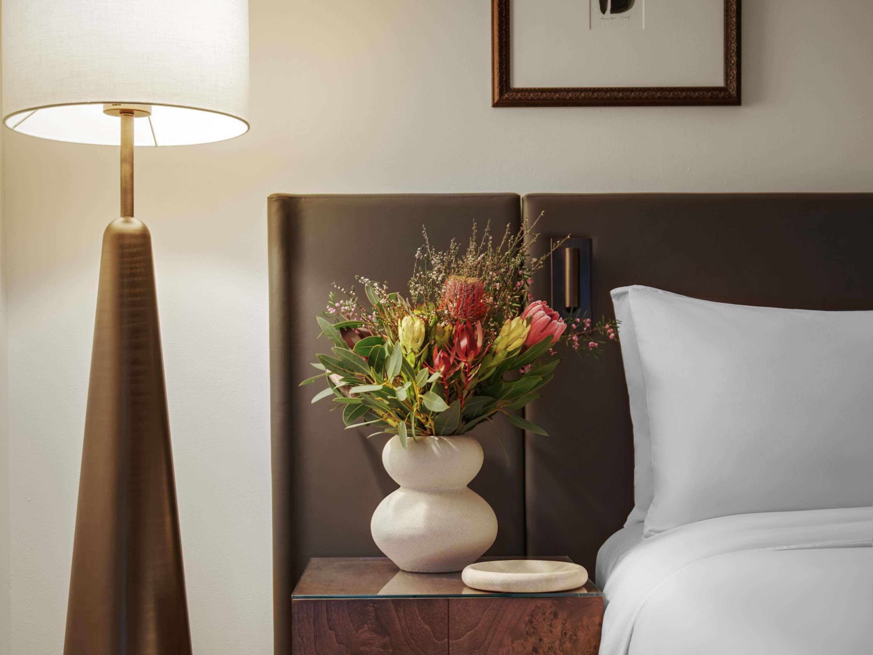 Suite Club City View