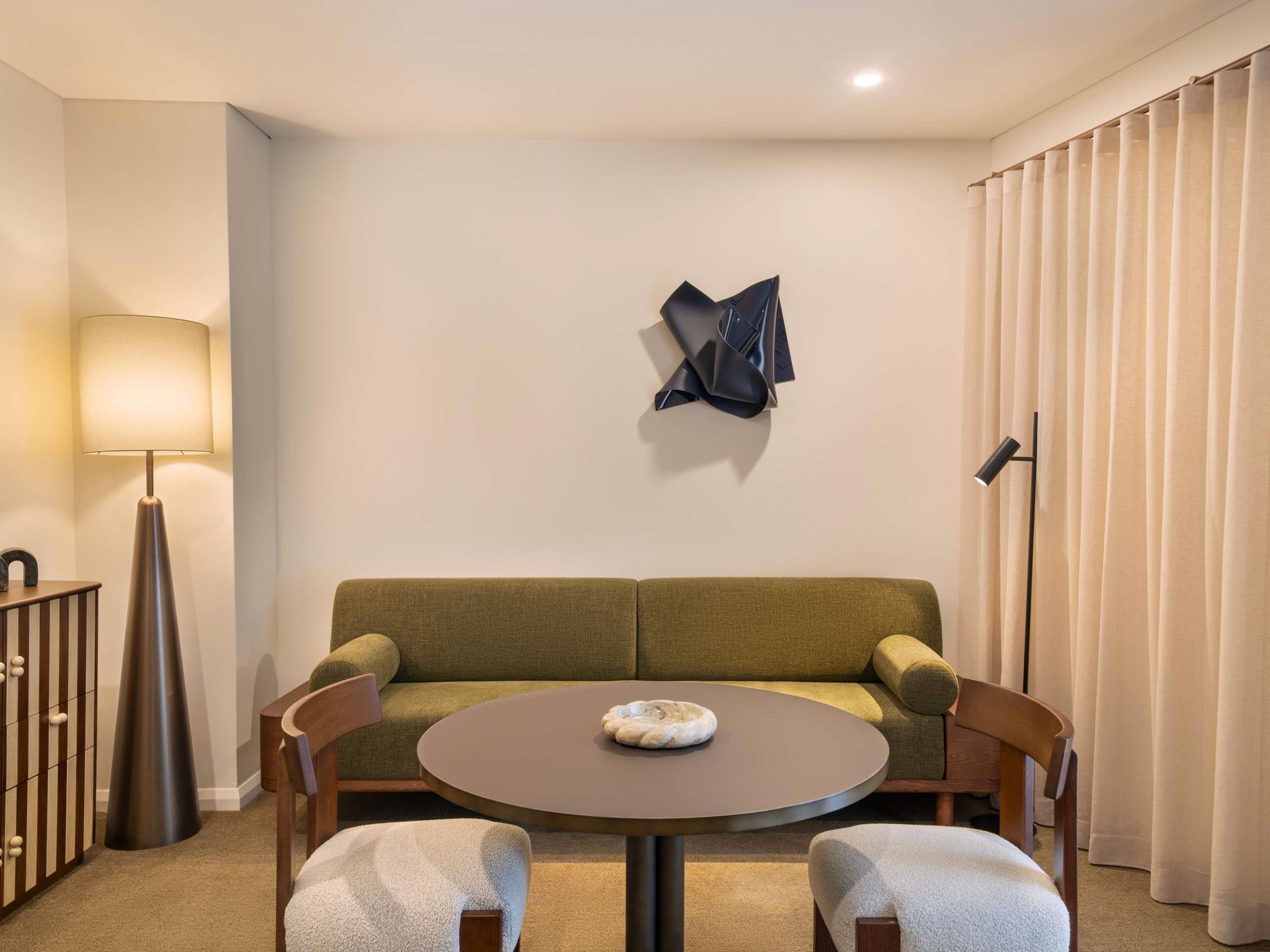 Junior Suite City View King Bed