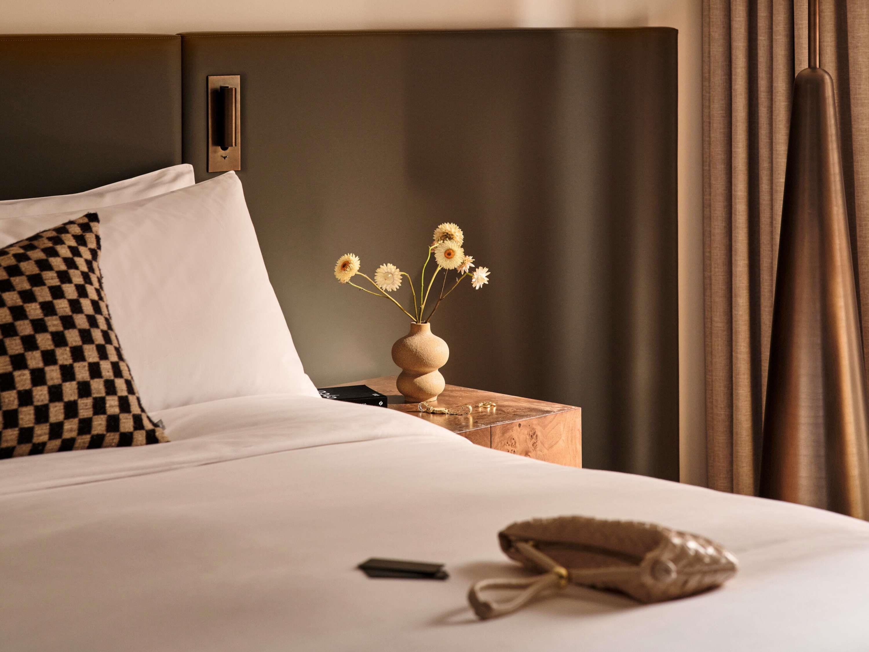 Double Club King Bed