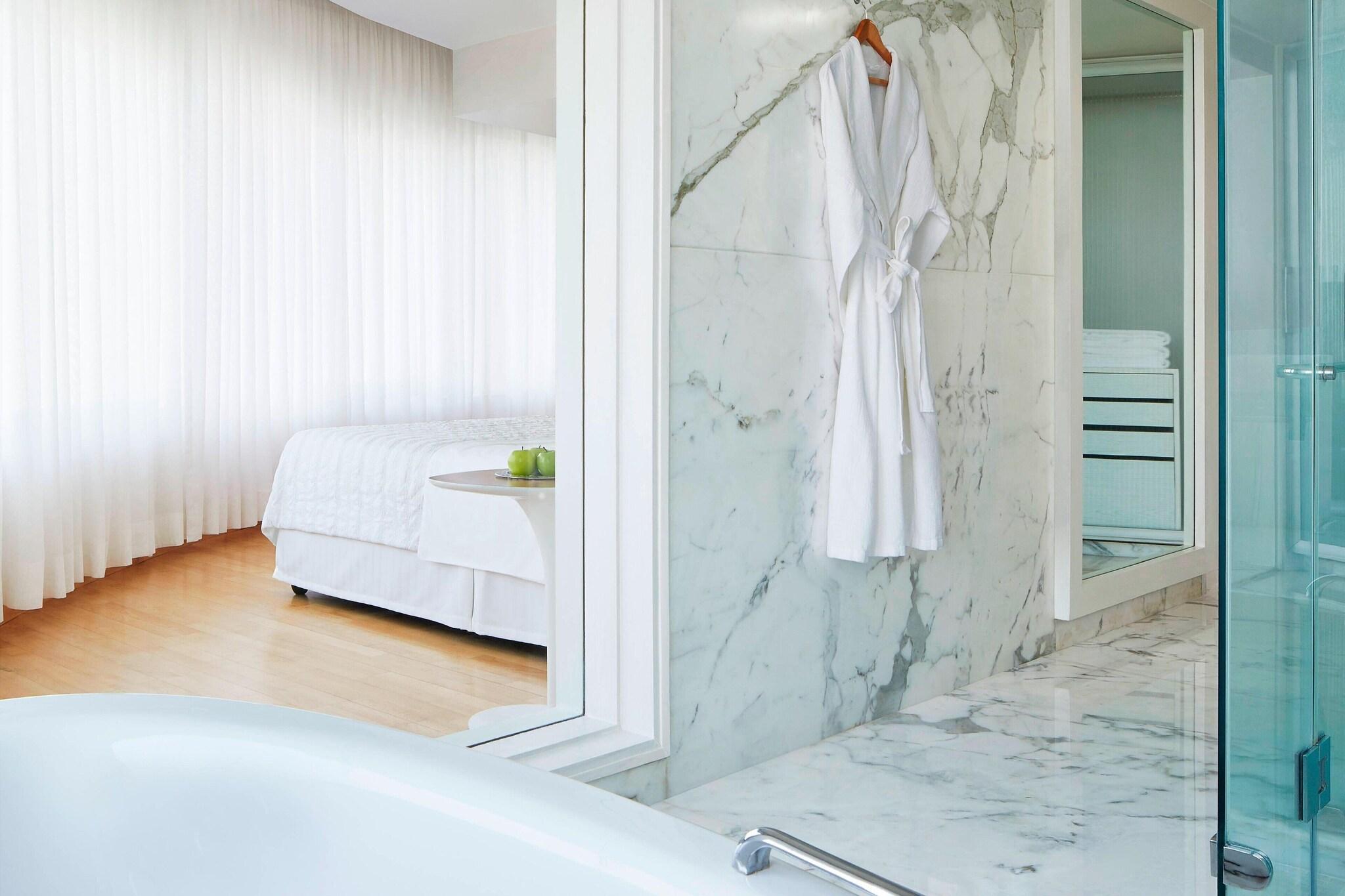 Suite Executive King Bed
