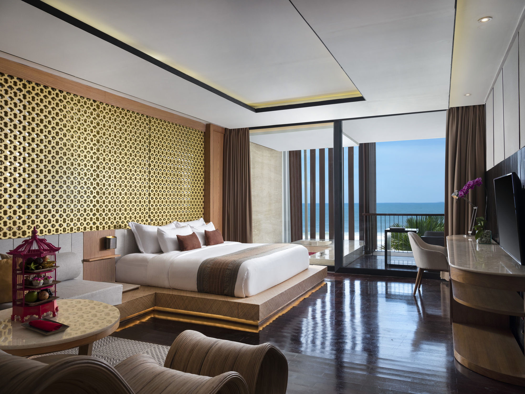 Suite Ocean View with Balcony