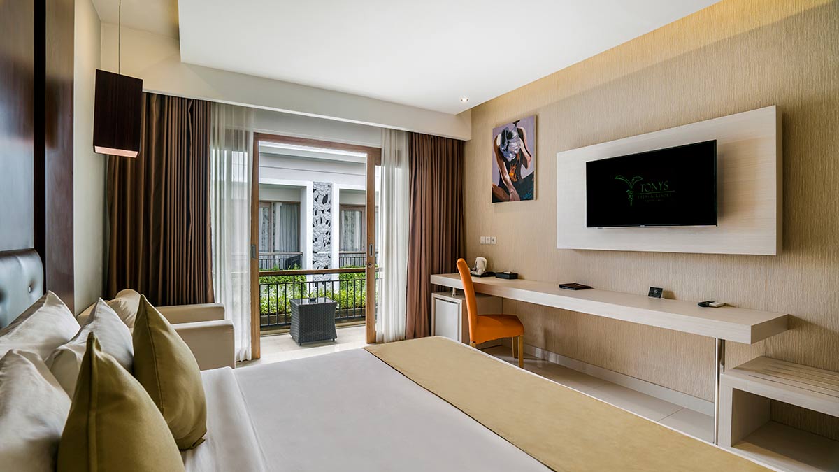 Double or Twin Deluxe Pool View