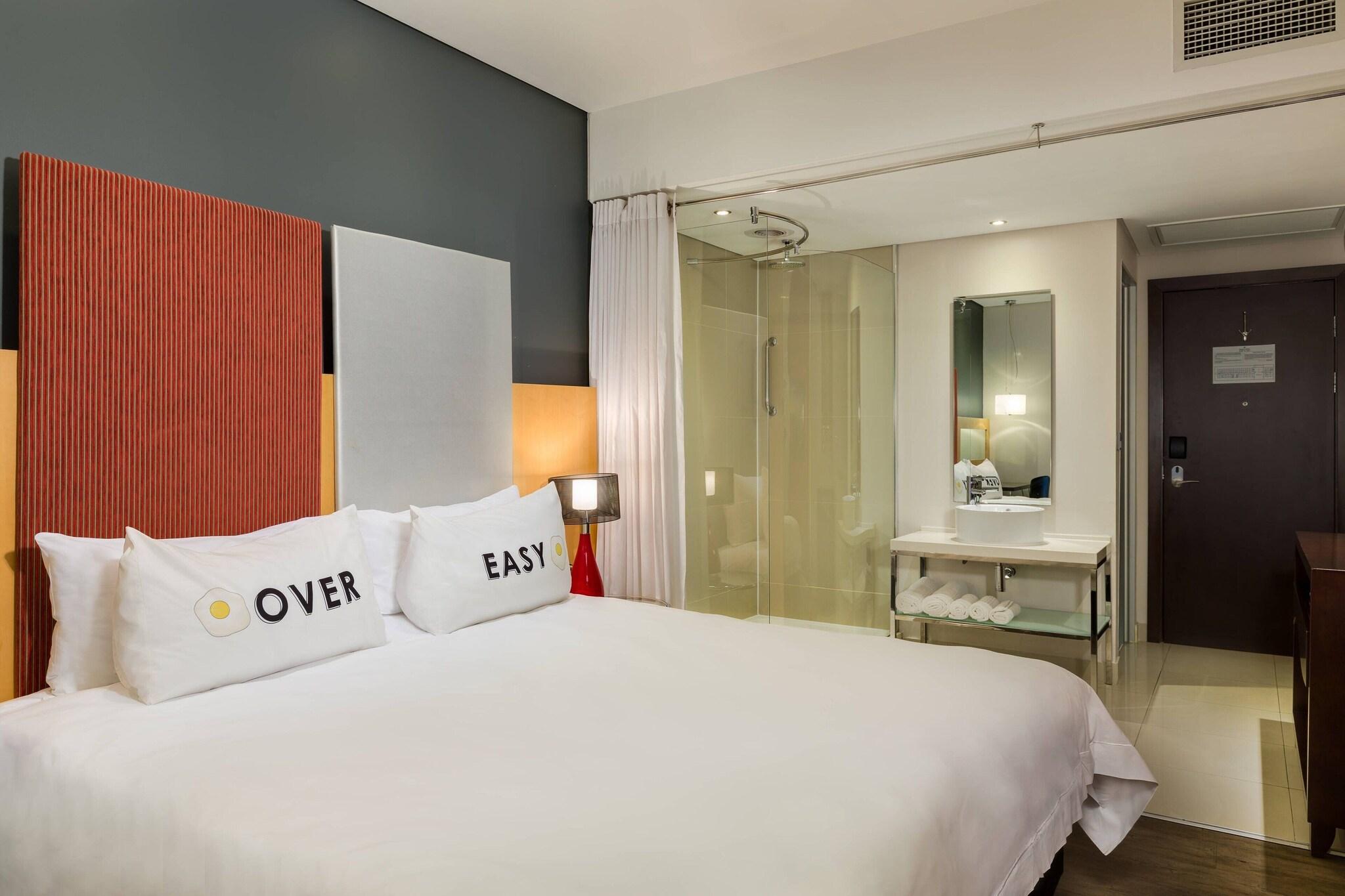 Double King Bed Non Smoking