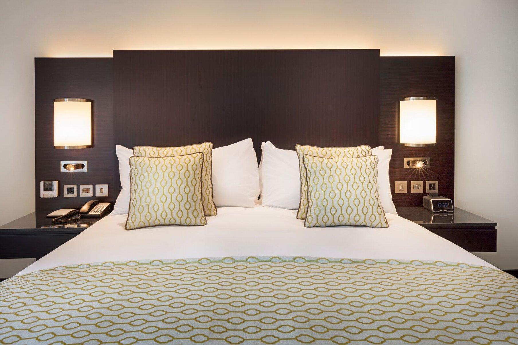 Double Garden View King Bed