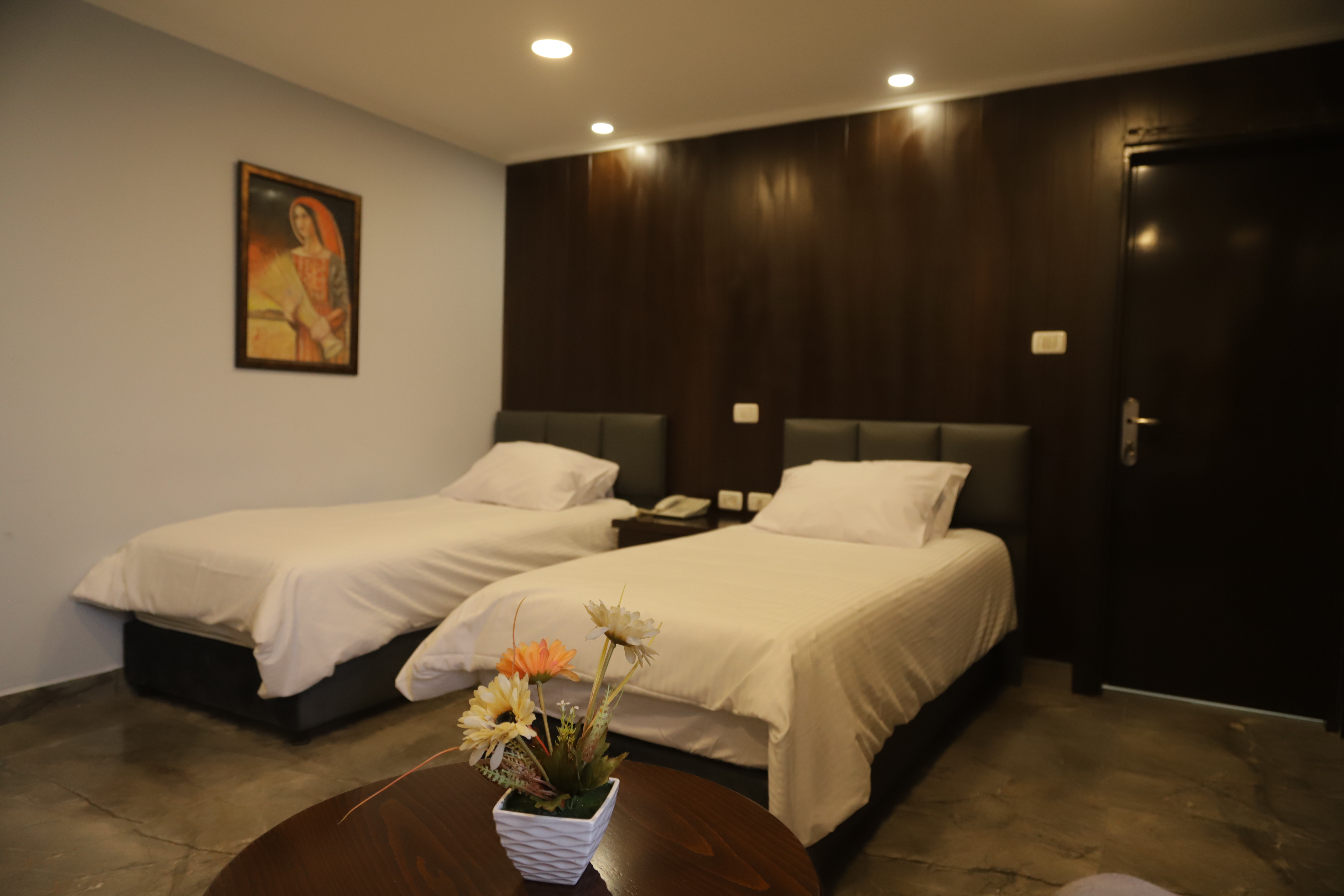 Double or Twin One Bed