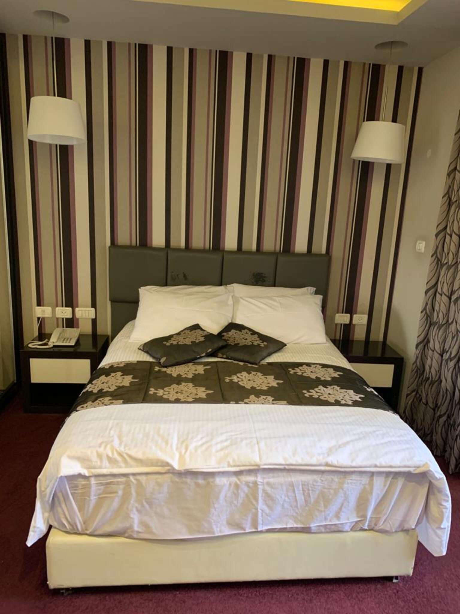 Double or Twin Standard