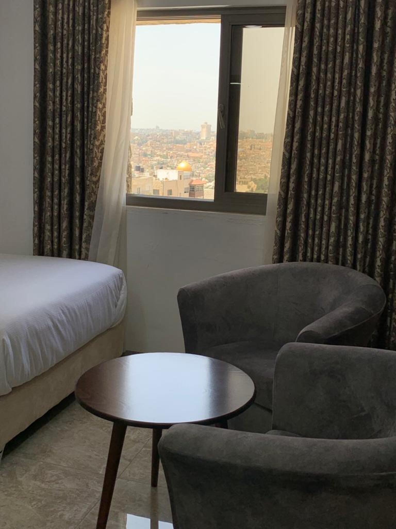 Double or Twin One Bed