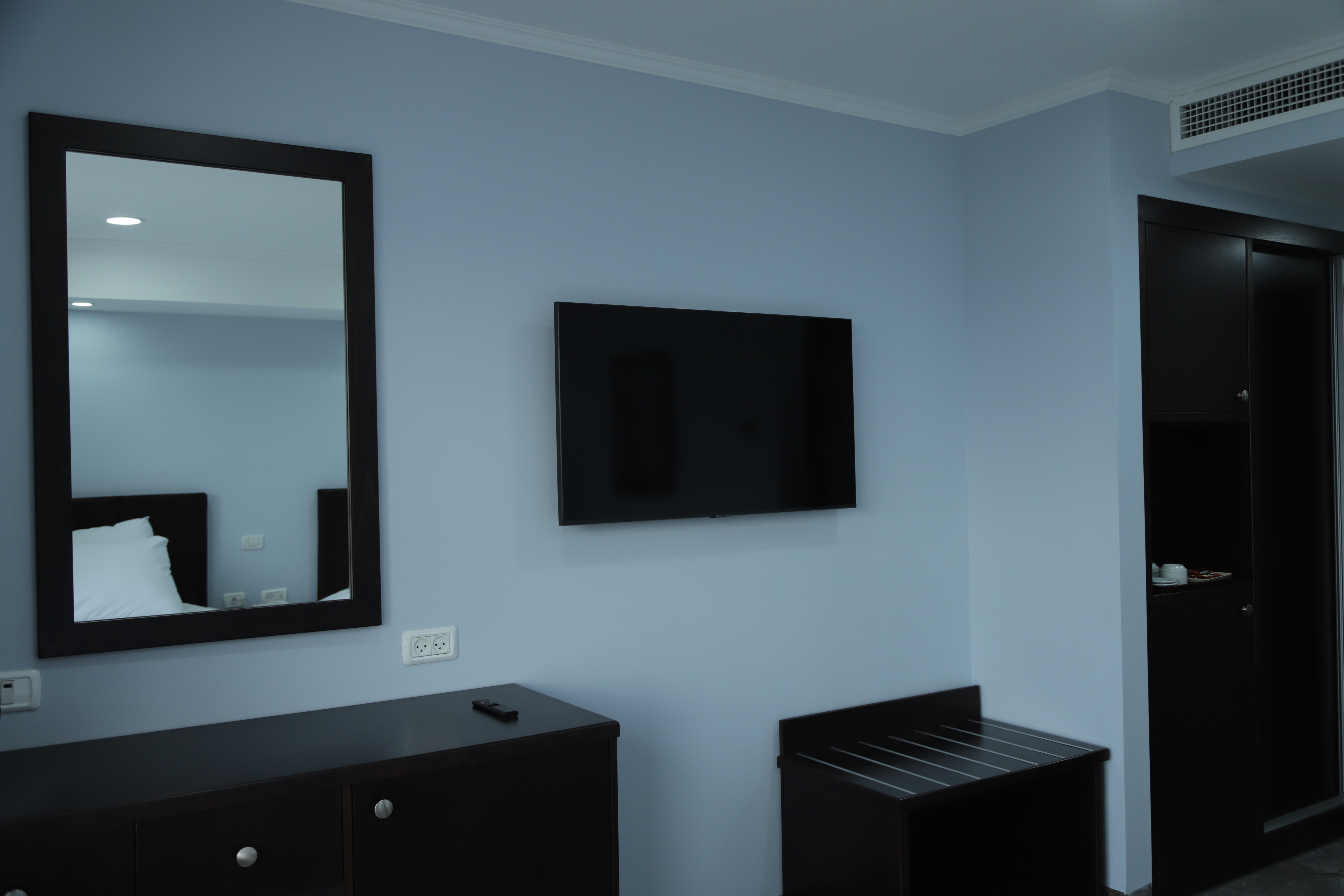 Double or Twin One Bed