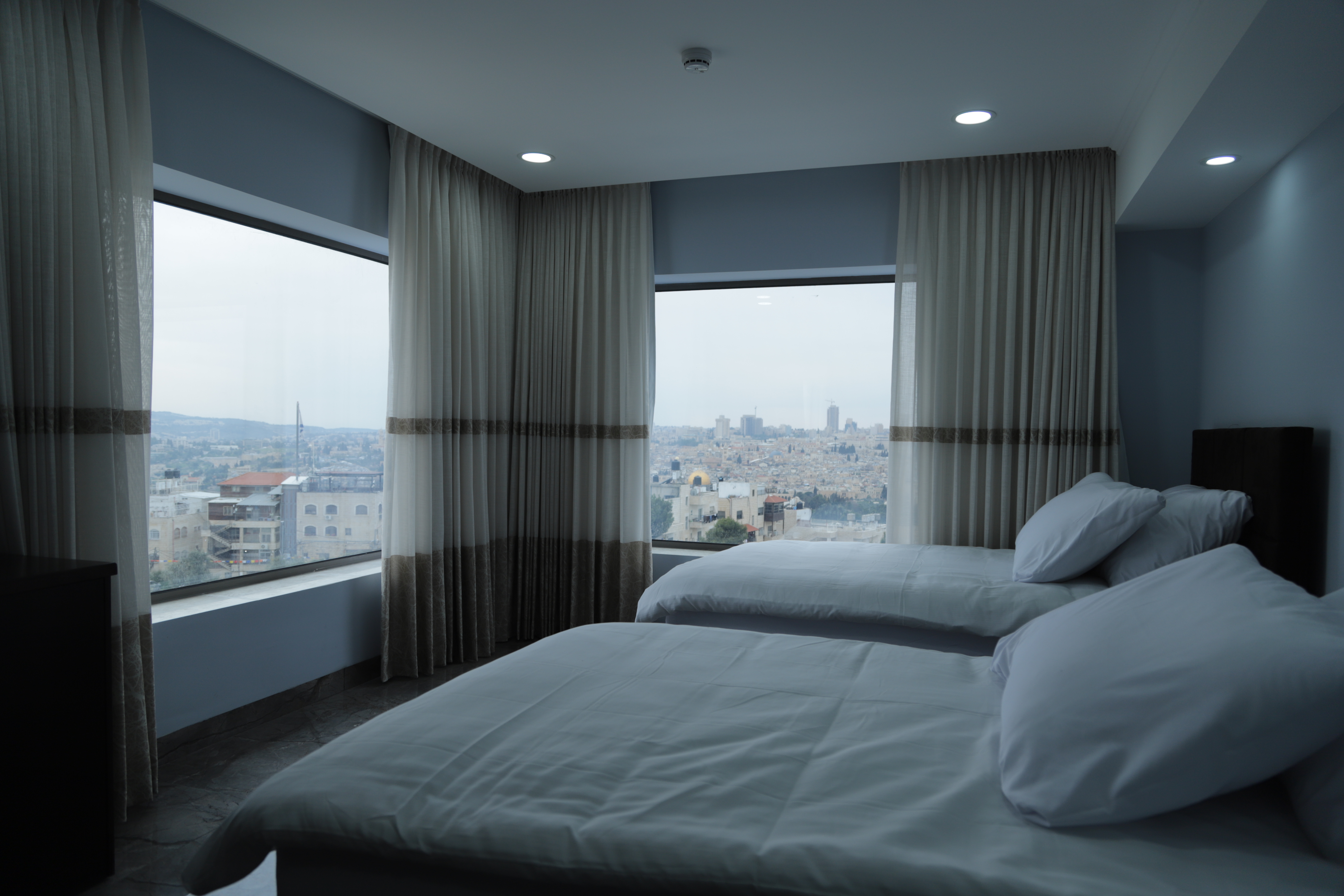 Double or Twin One Bed