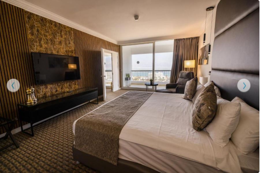 Double Two Bedrooms One Bathroom