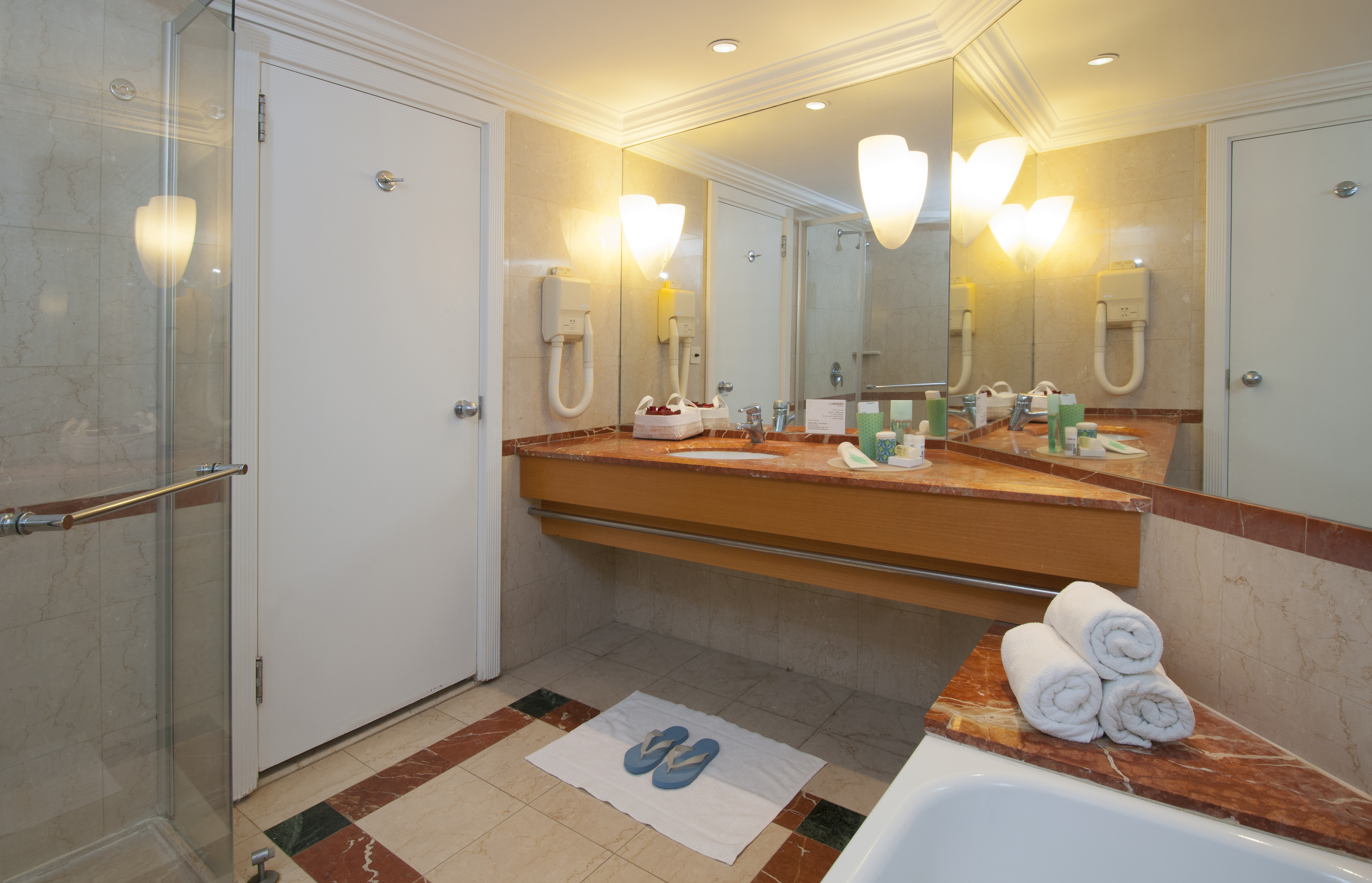 Double or Twin Deluxe Sea View