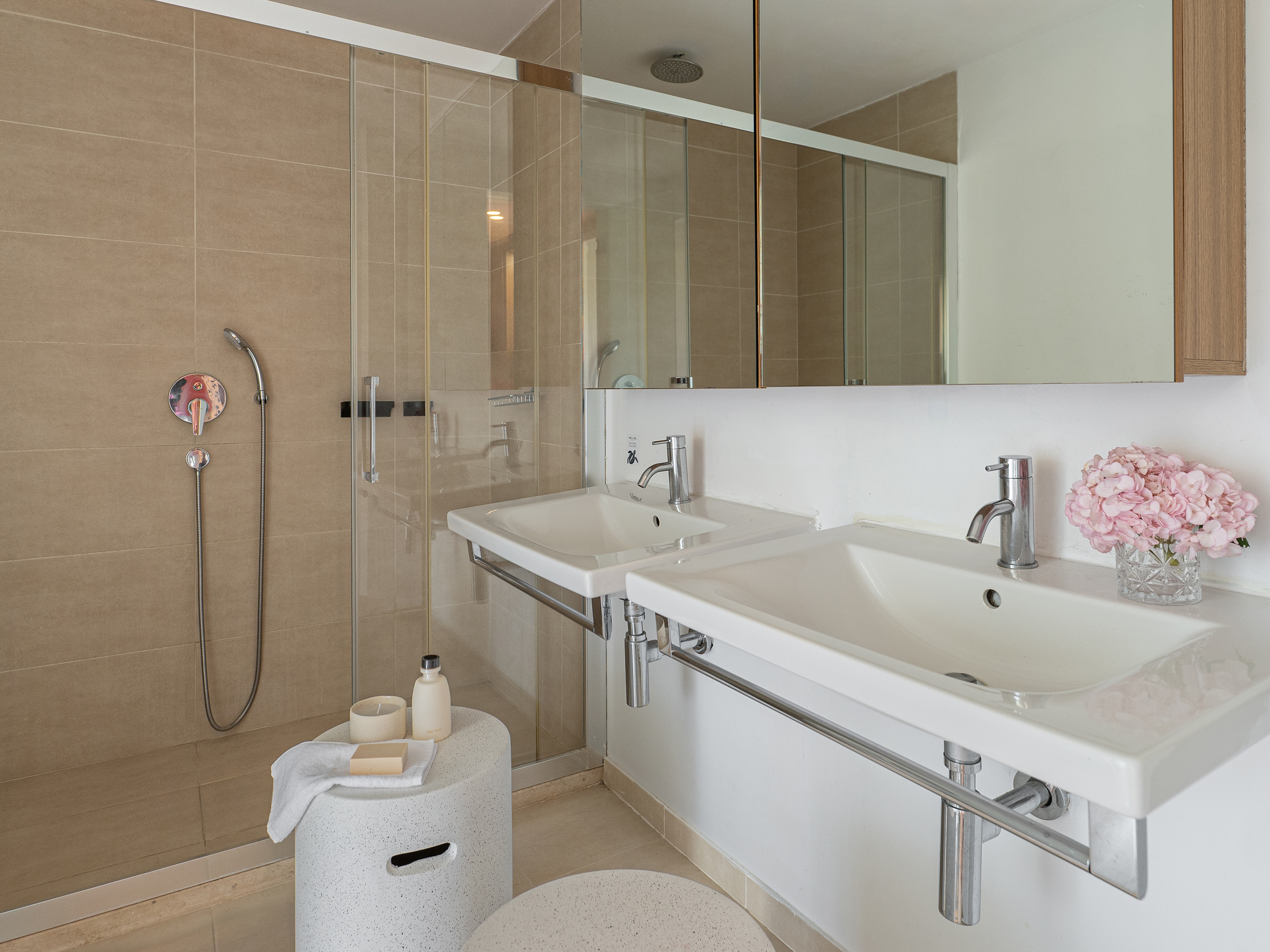 Family Room Superior