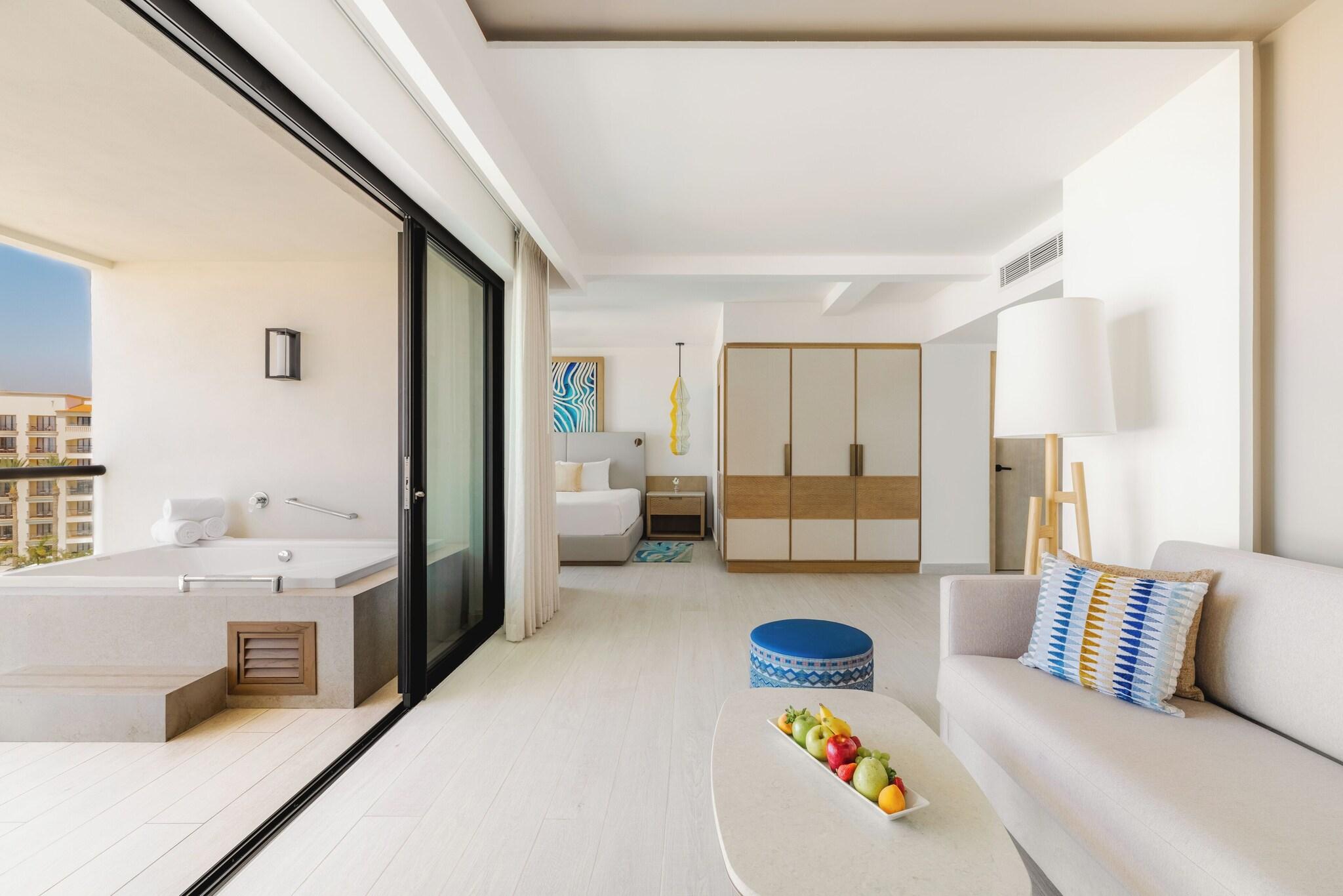 Studio Deluxe Ocean Front