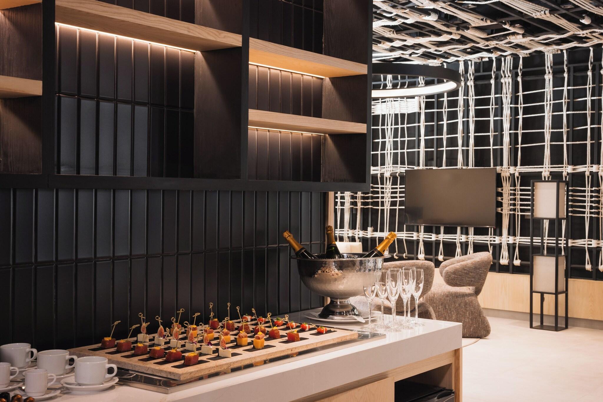 Studio Deluxe Ocean Front