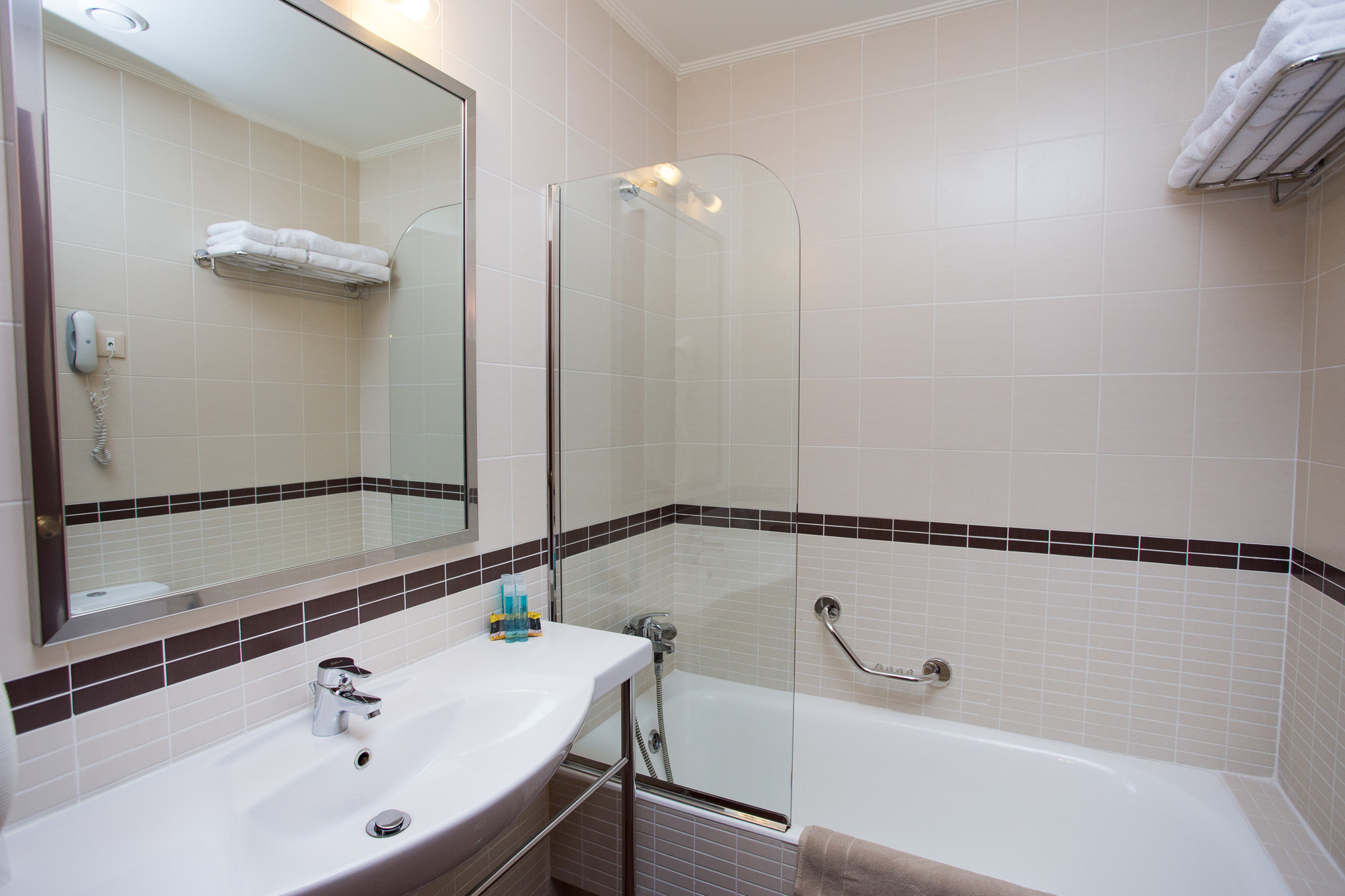 Double or Twin Standard