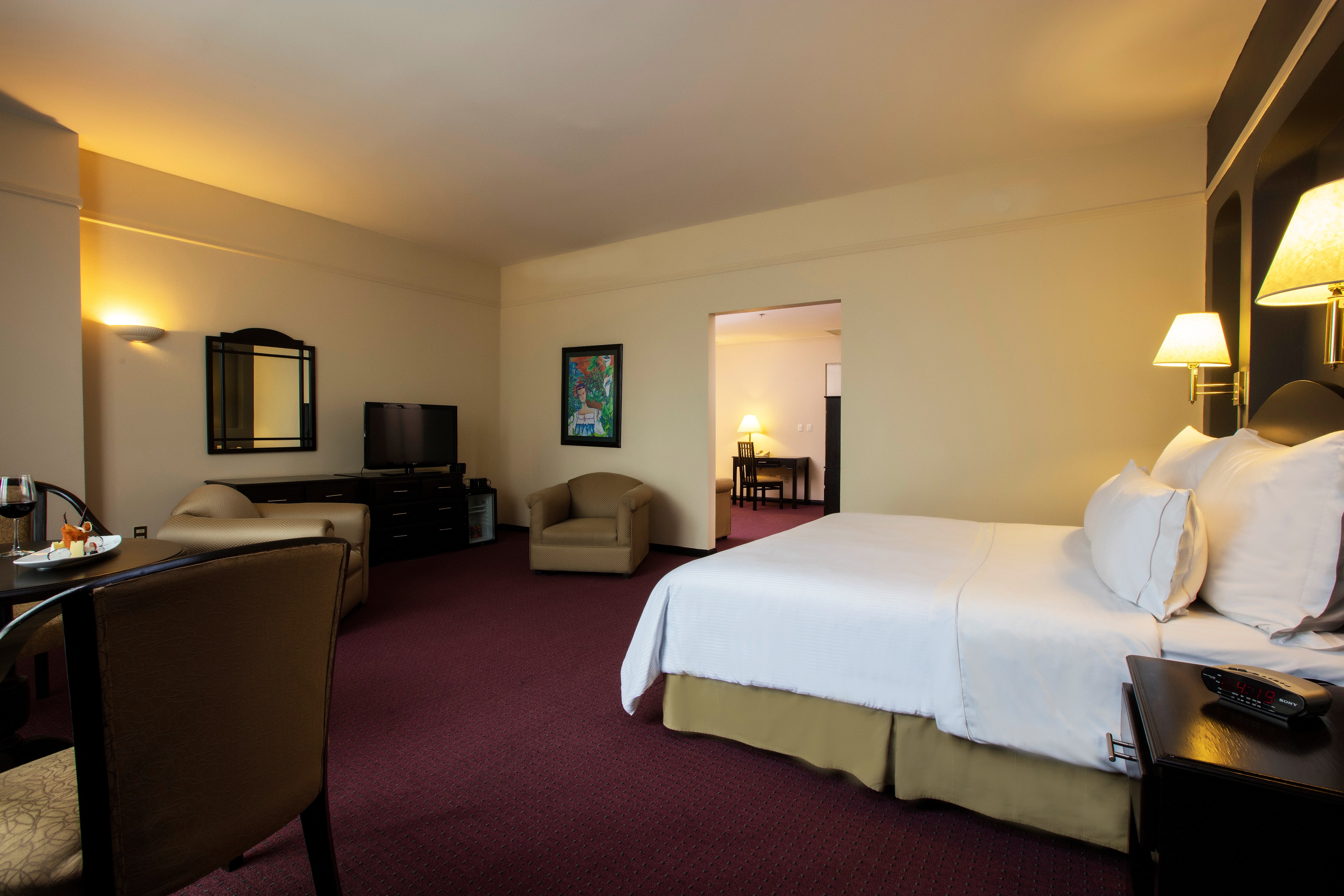 Junior Suite King Size Bed