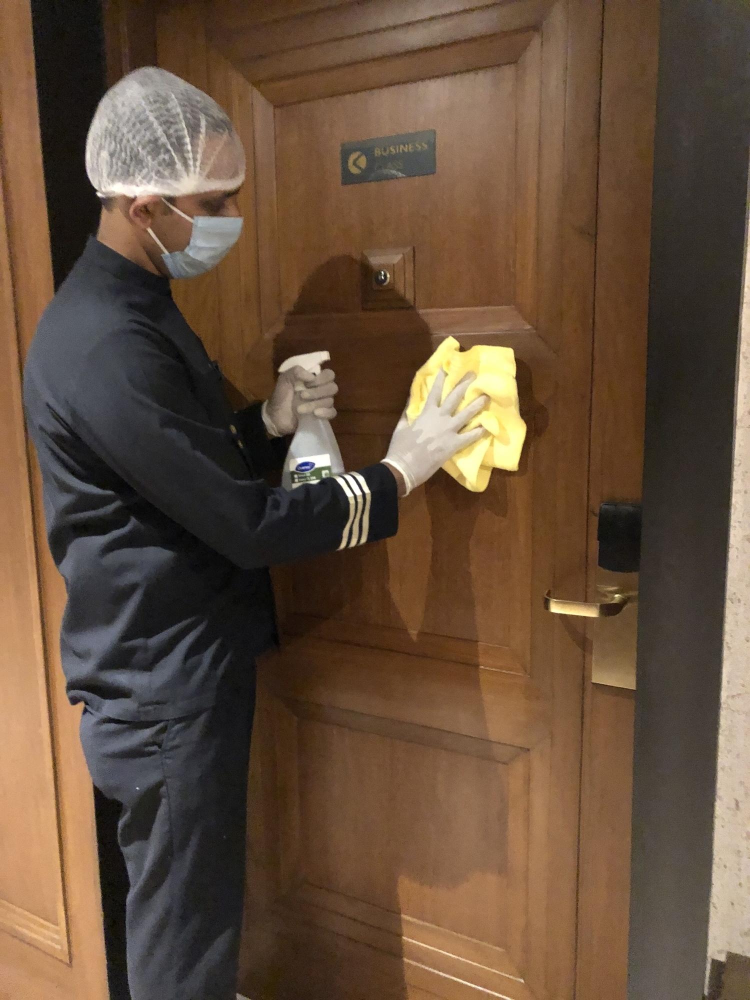 Double Business King Bed