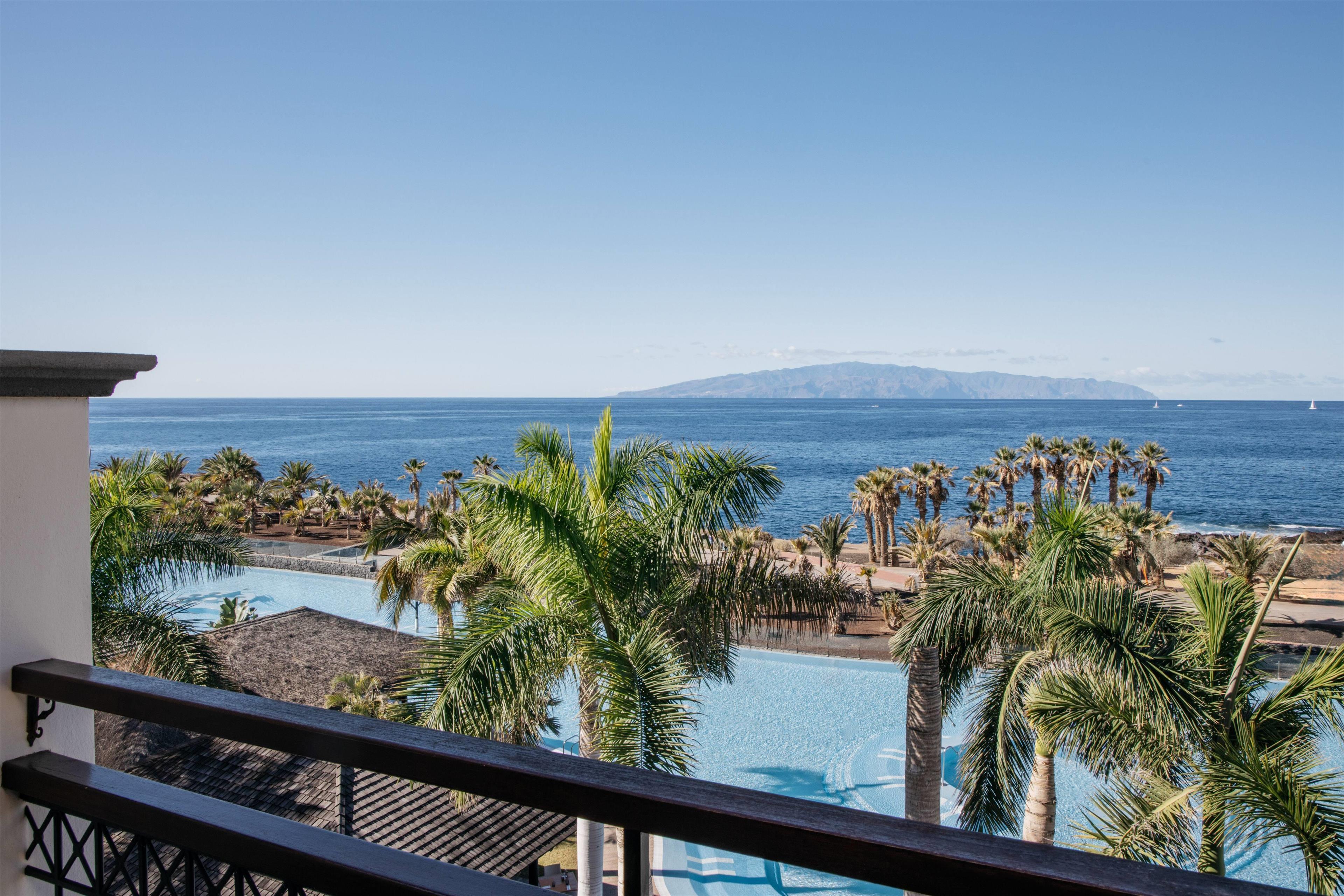 Room Deluxe Sea View