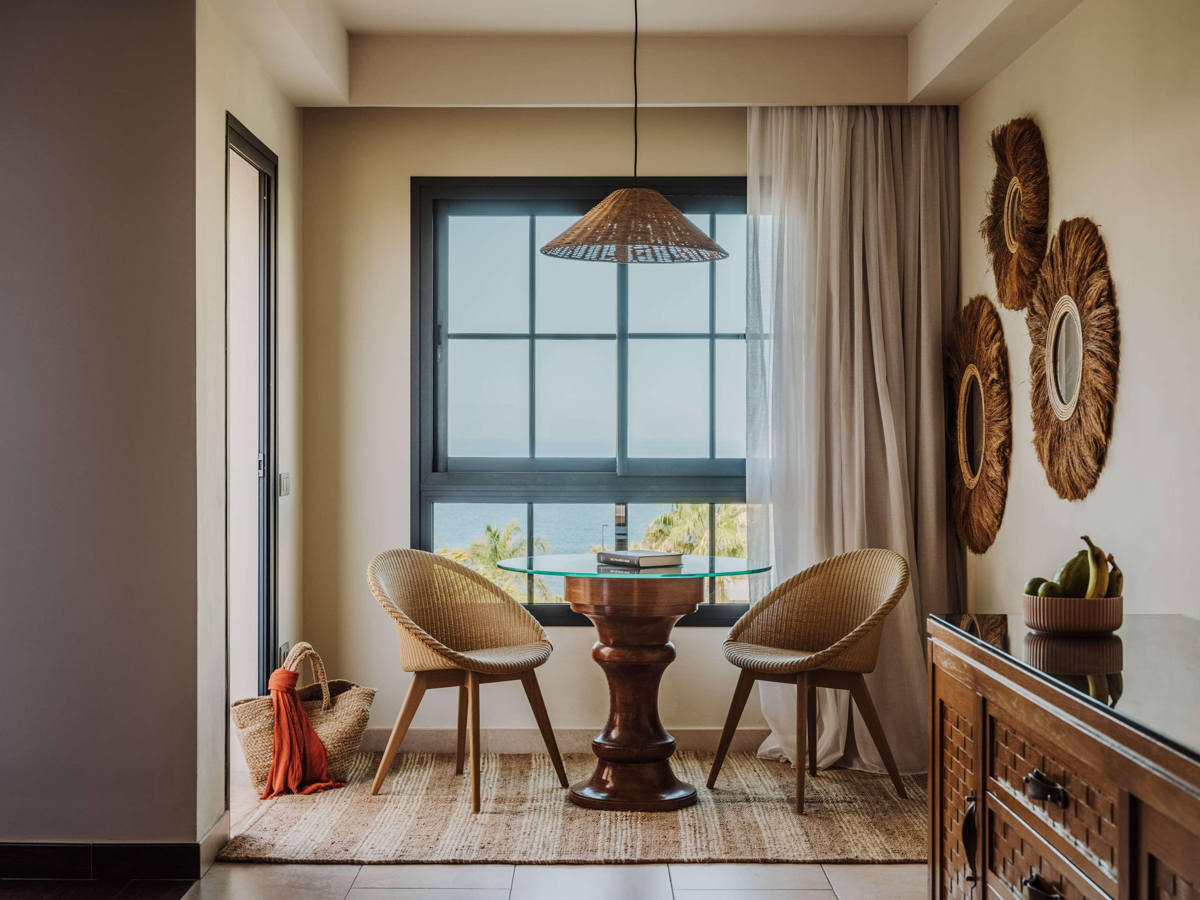 Room Deluxe Sea View