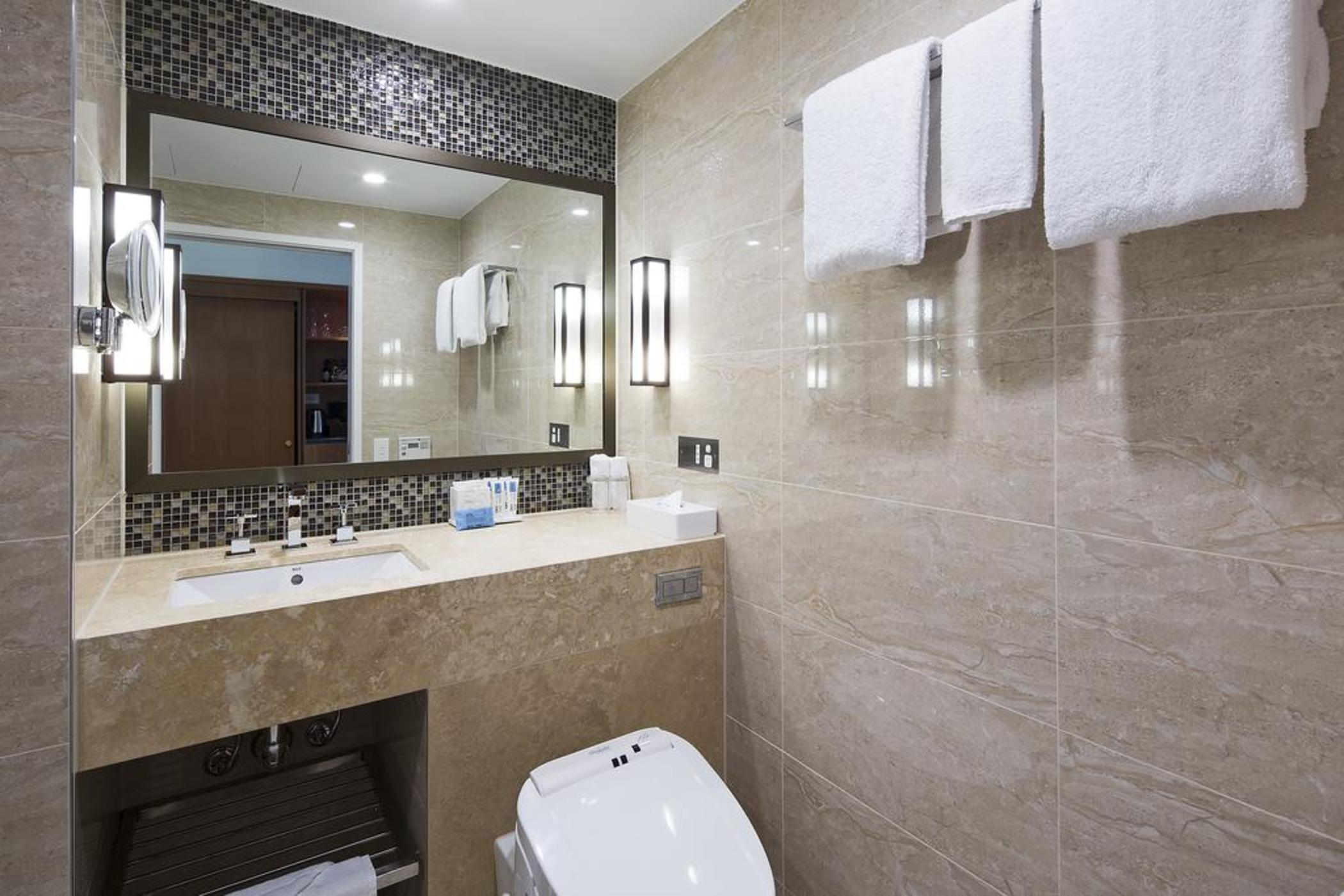 Double Premium City View