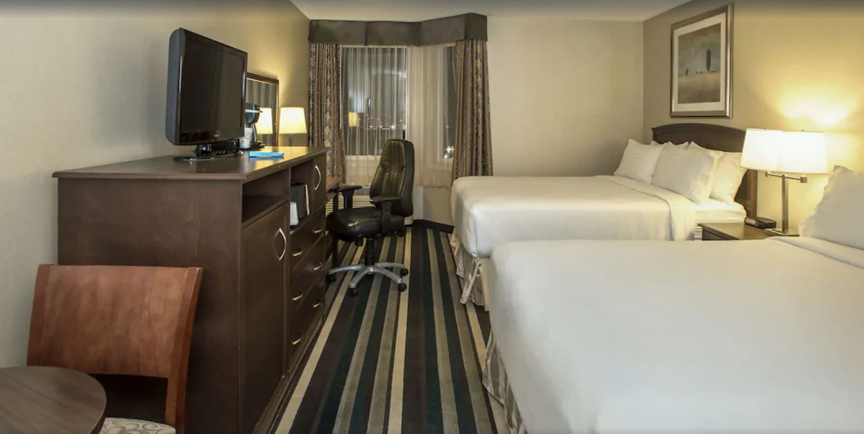 Double Two Queen Beds Non Smoking