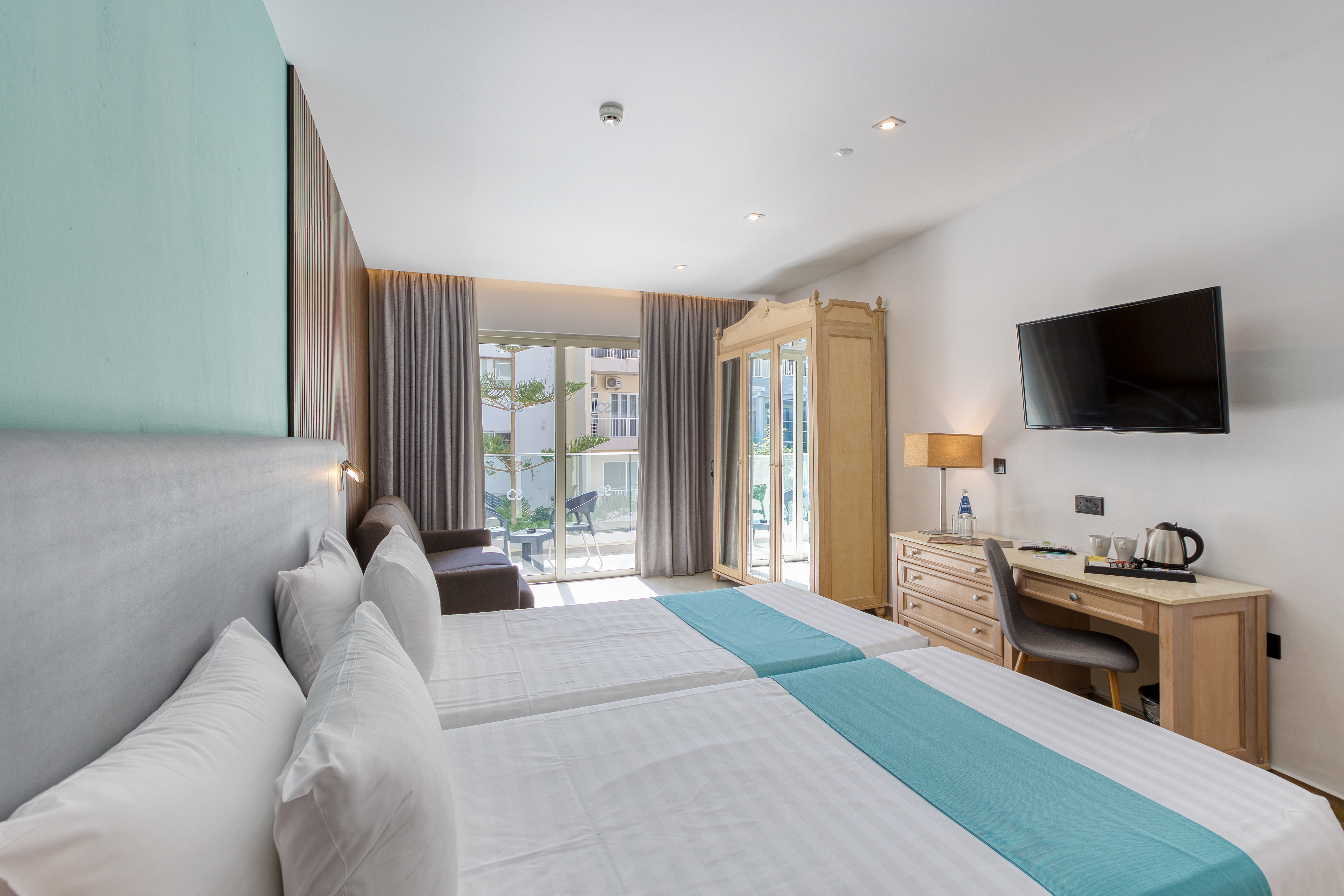 Double or Twin Superior