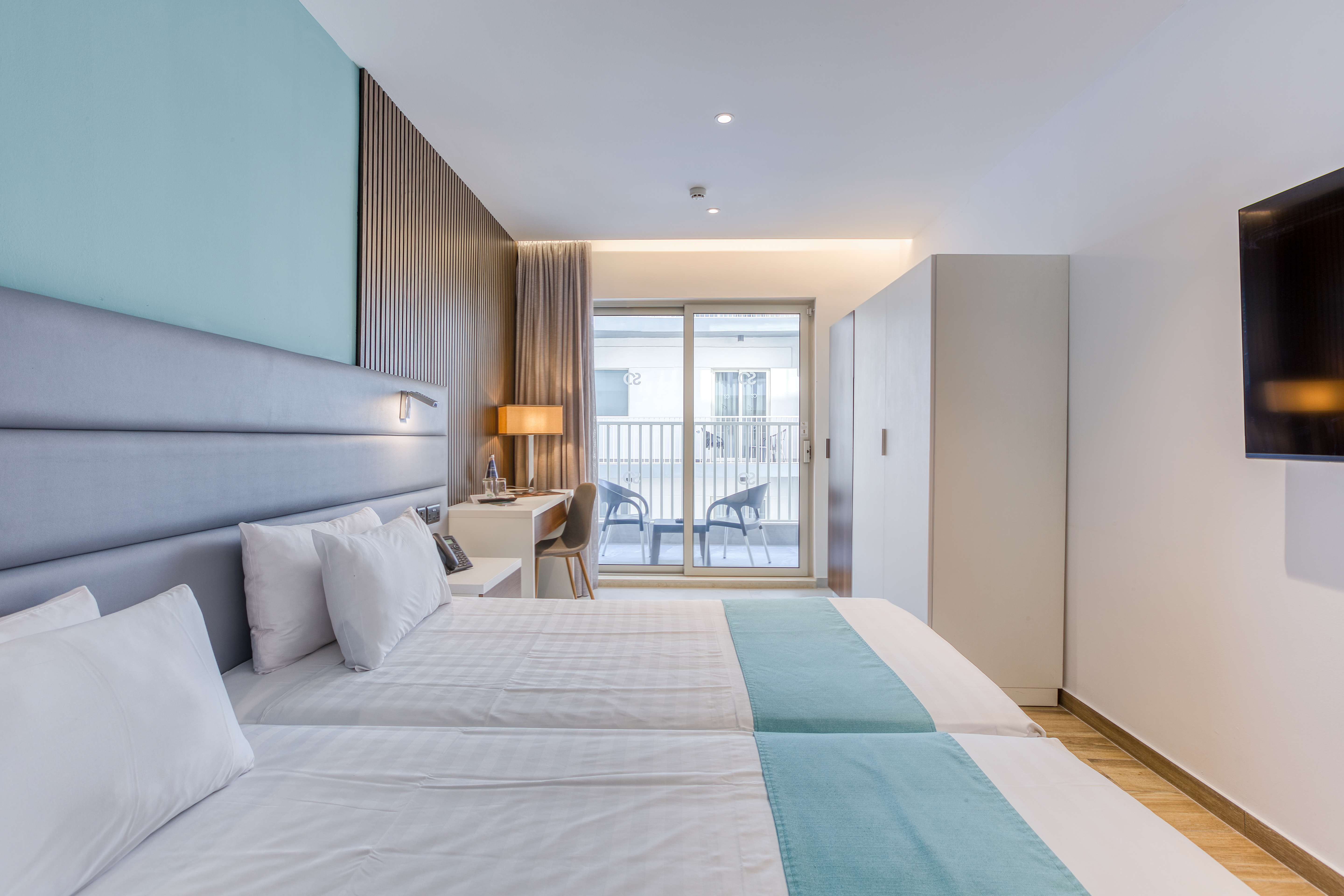 Double or Twin Standard