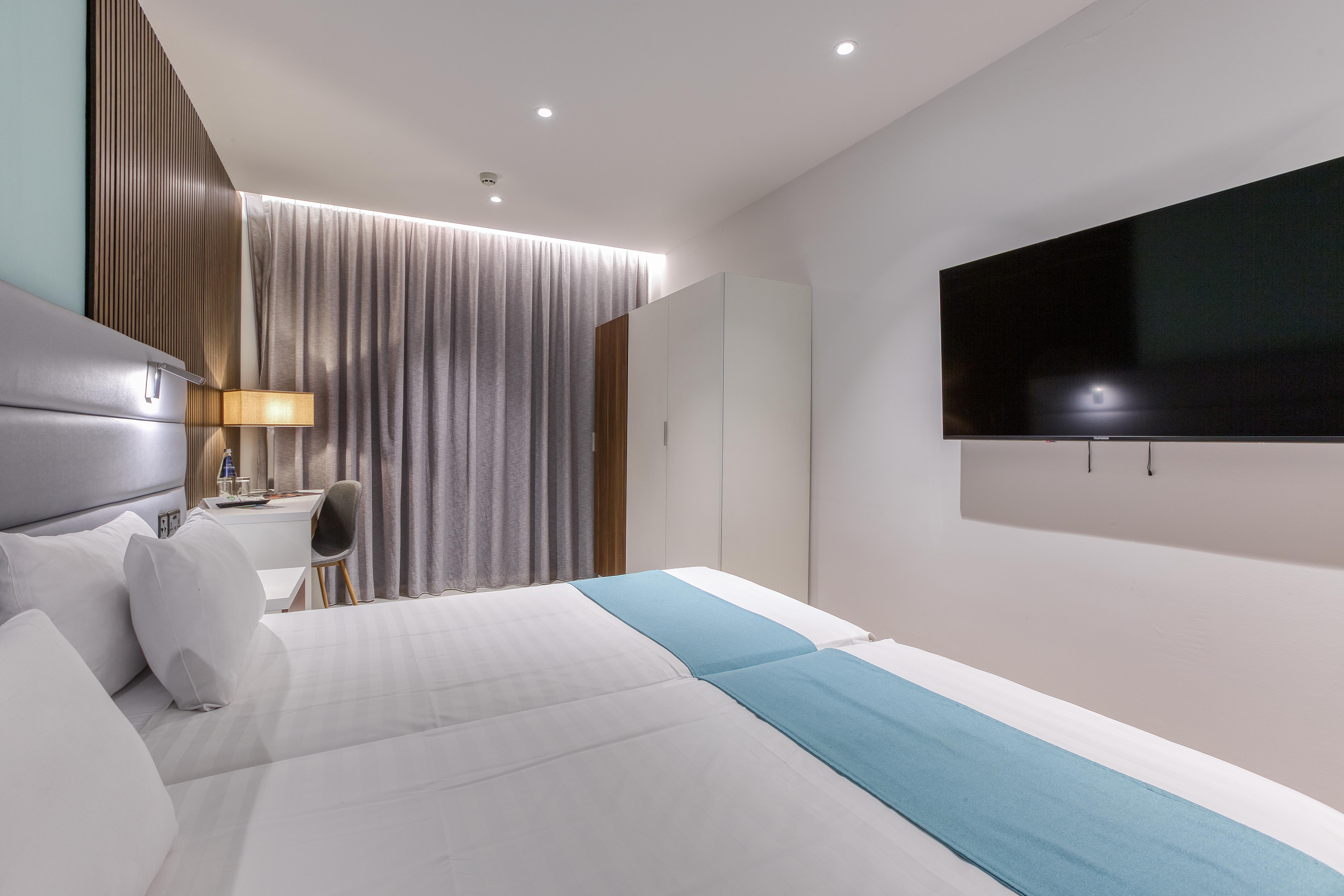 Double or Twin Standard