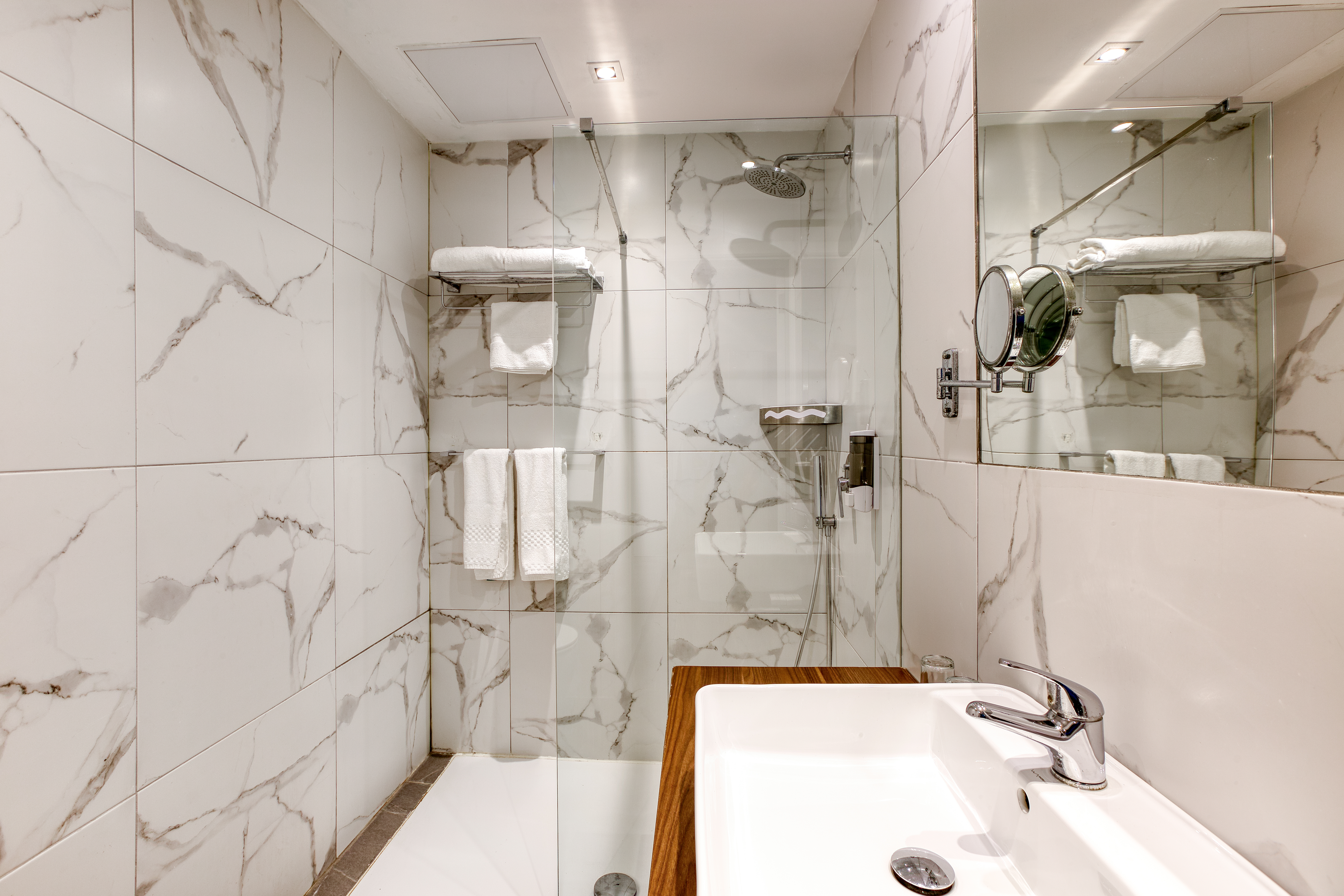 Double or Twin Superior