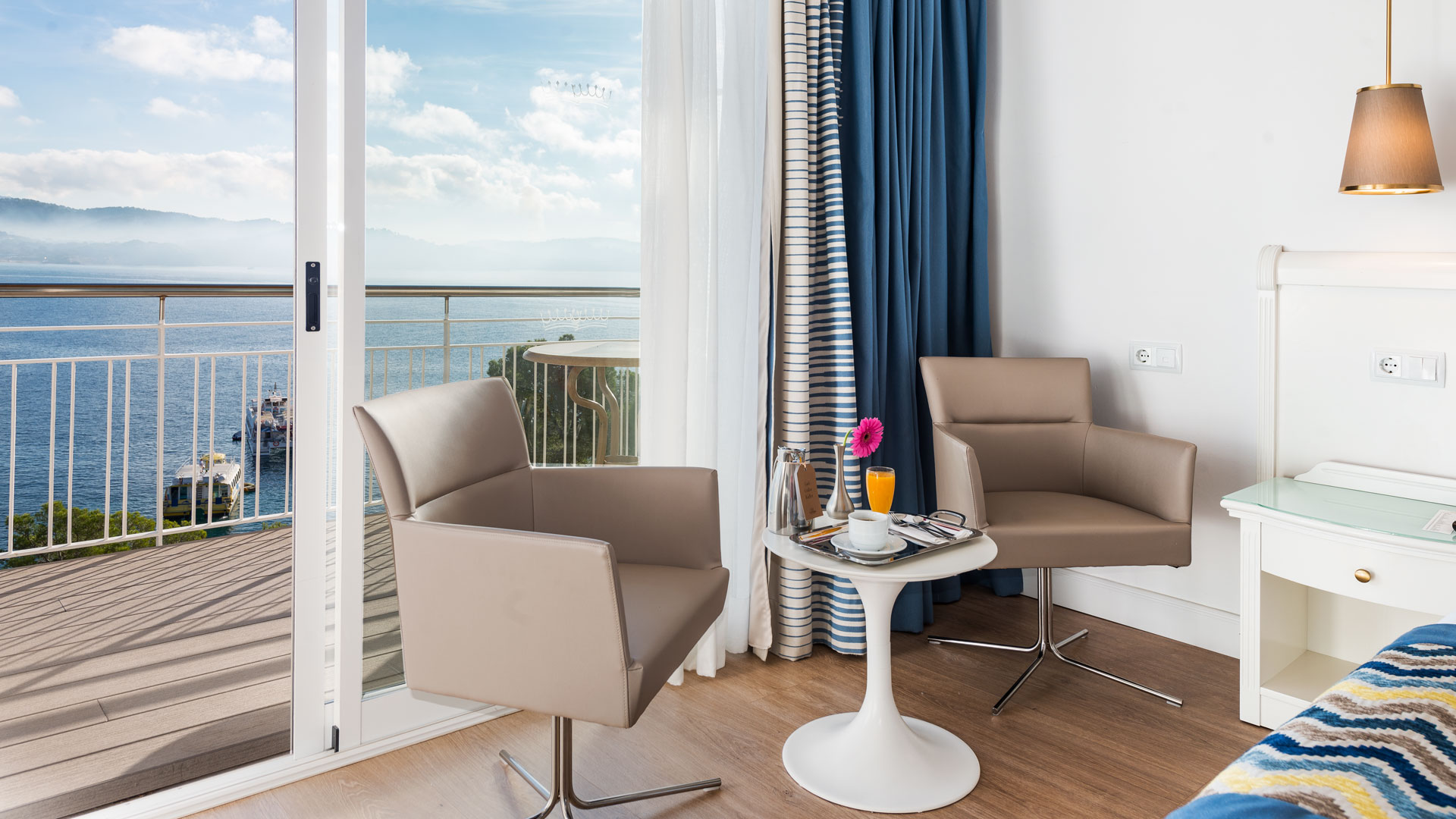 Double or Twin Superior Sea View