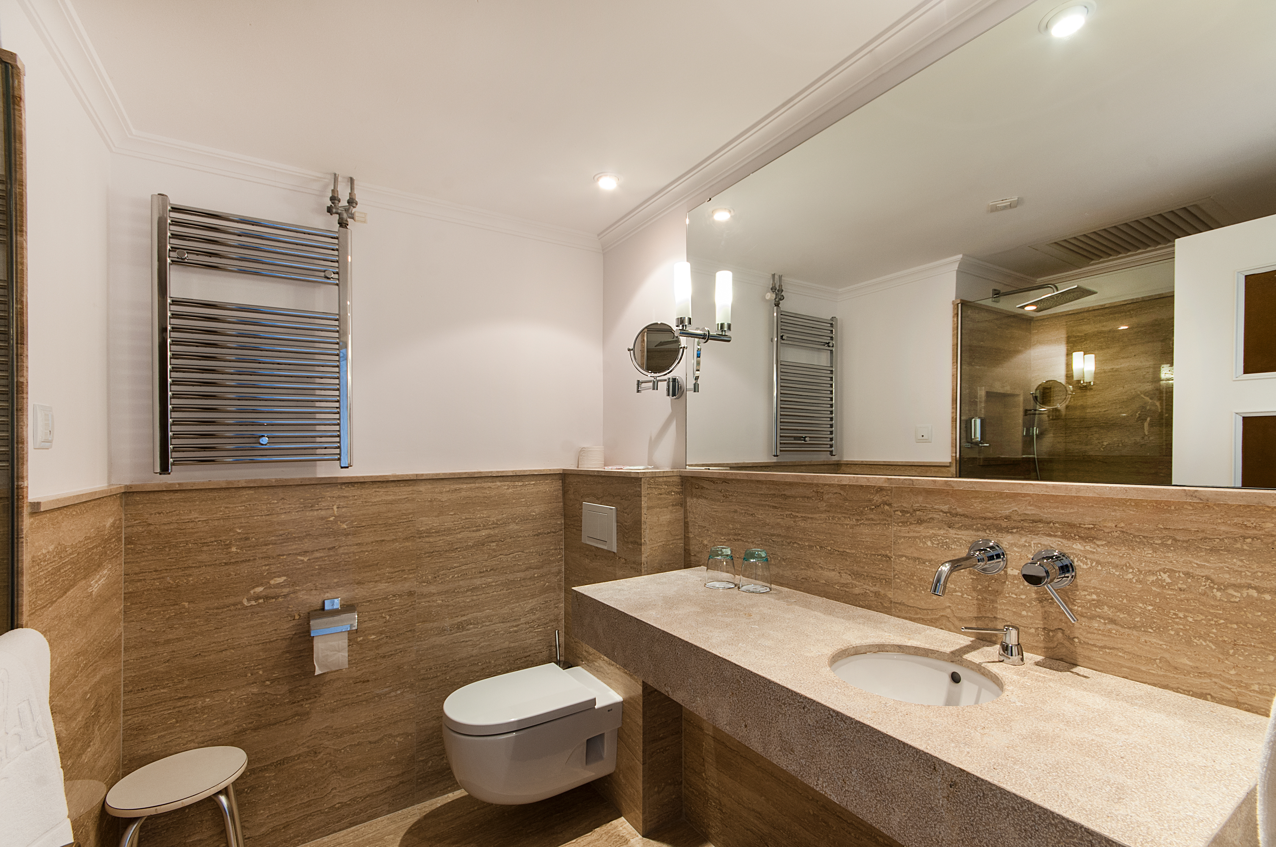 Double or Twin Superior