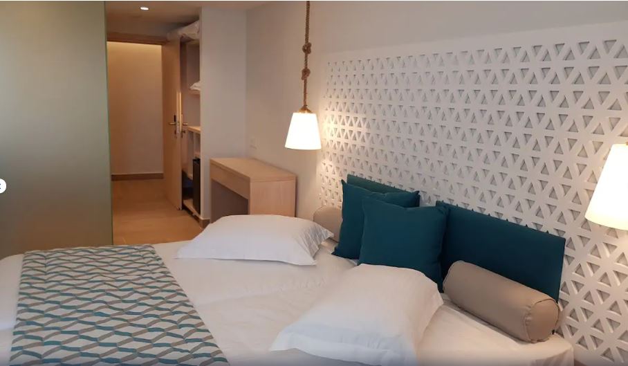 Double or Twin Standard