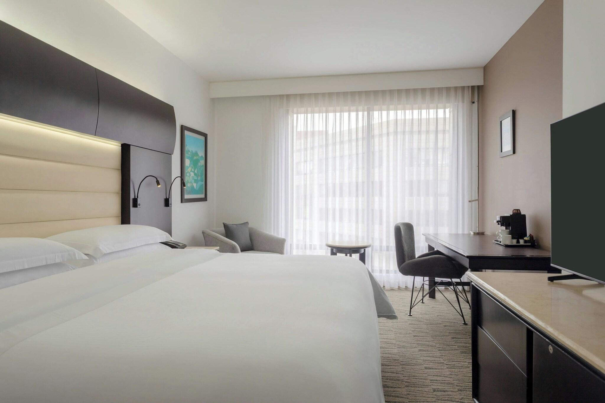 Double King Size Bed