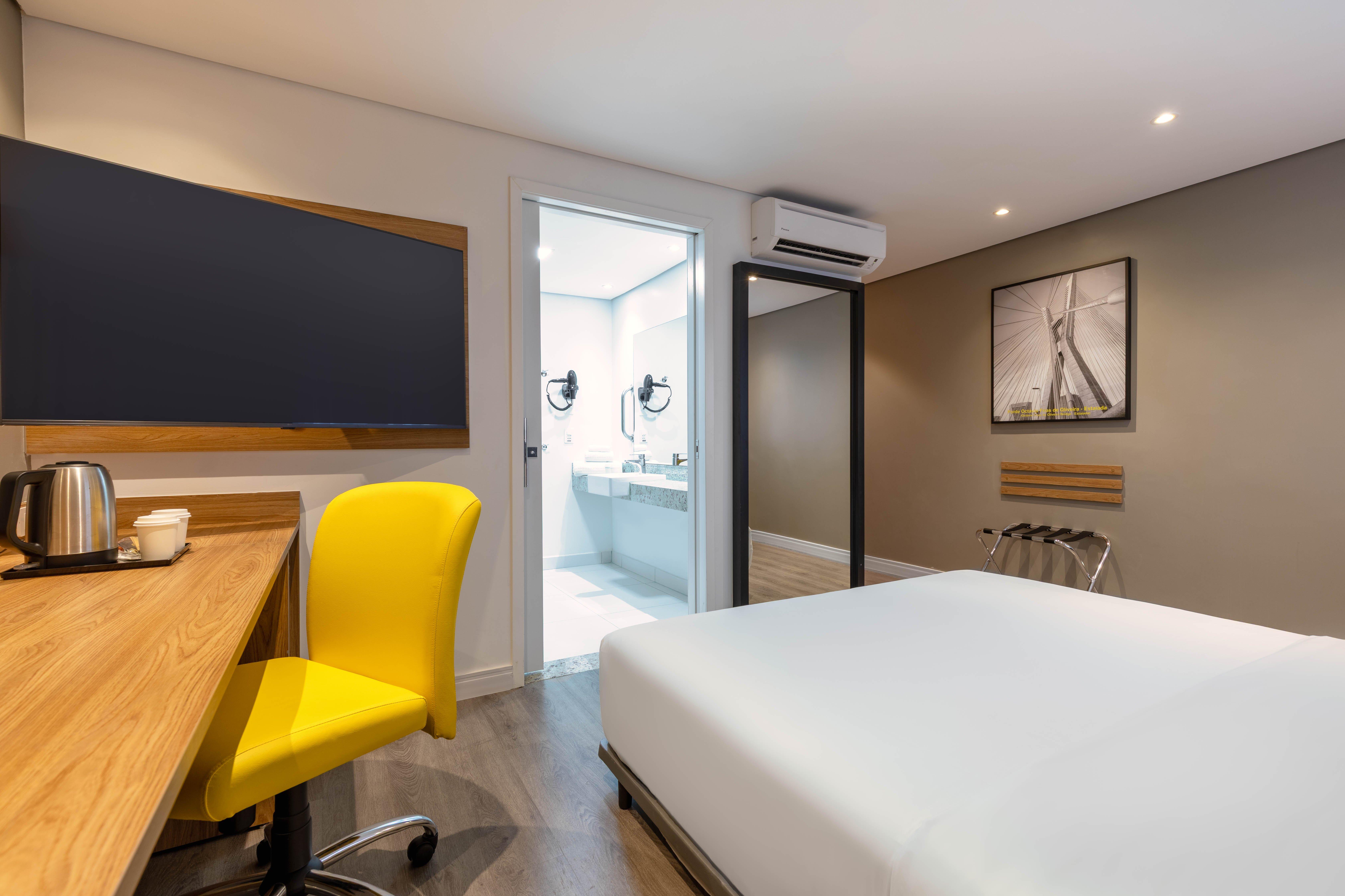 Double Accessible King Size Bed