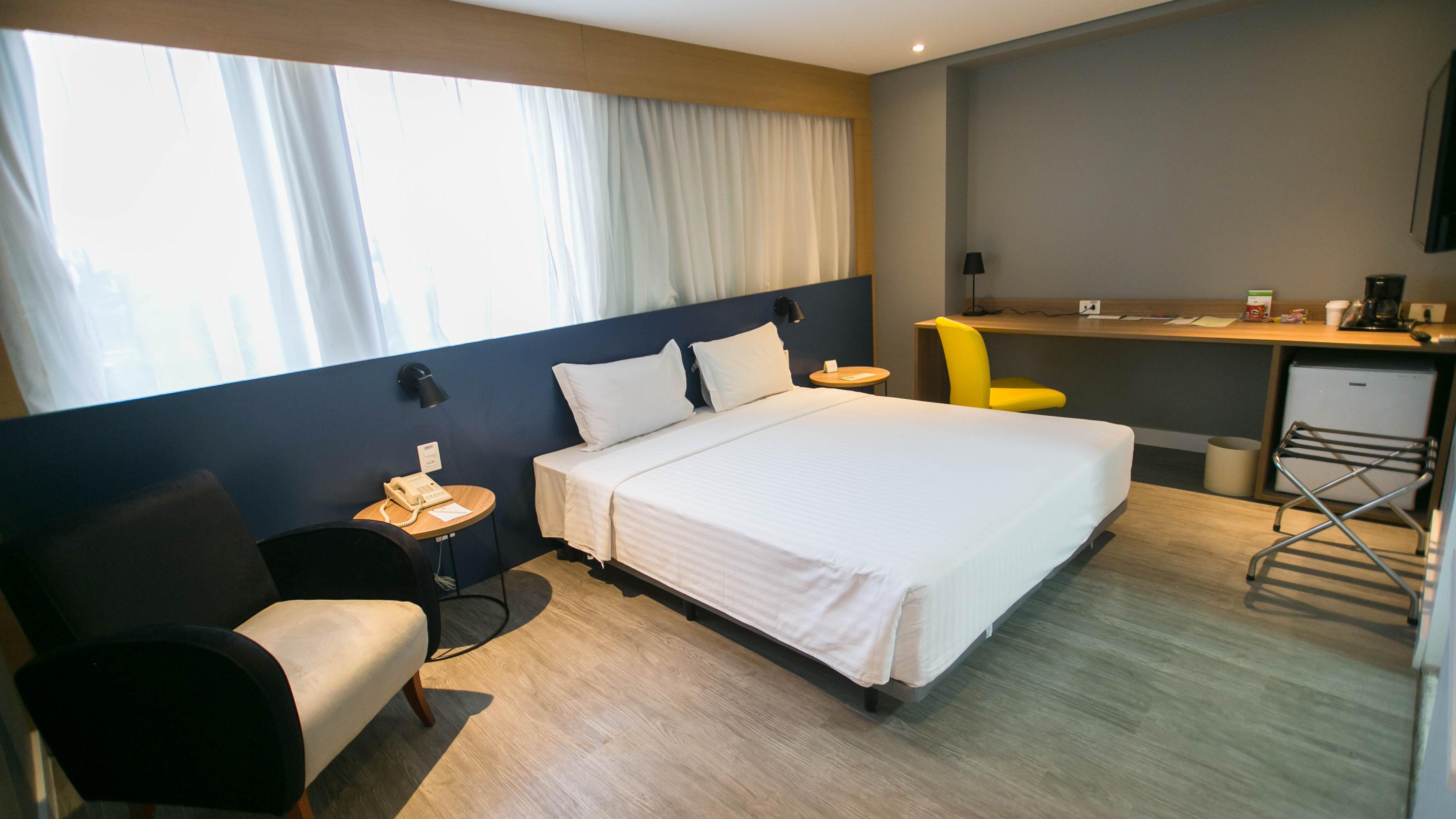 Double Accessible King Size Bed