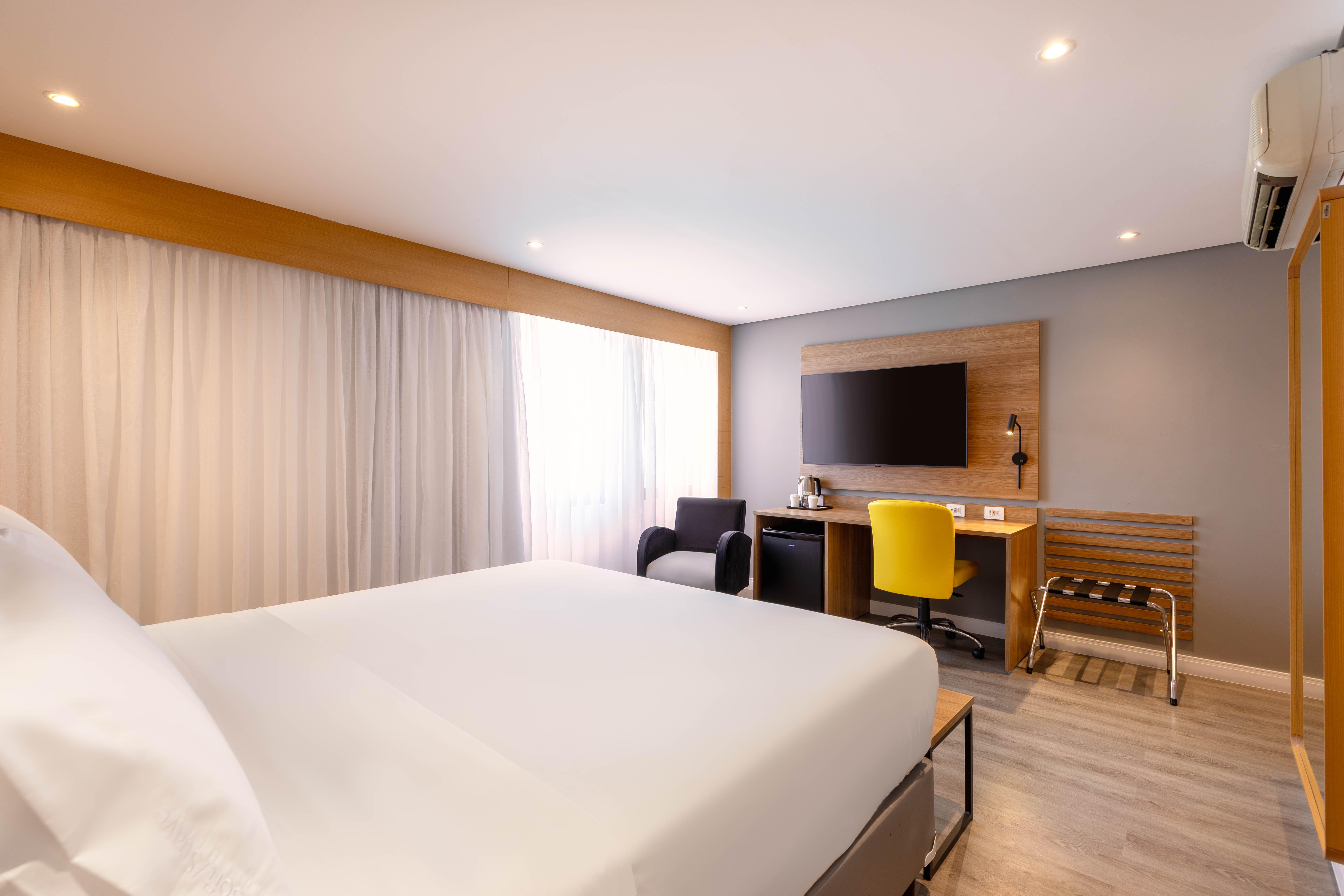 Double King Size Bed