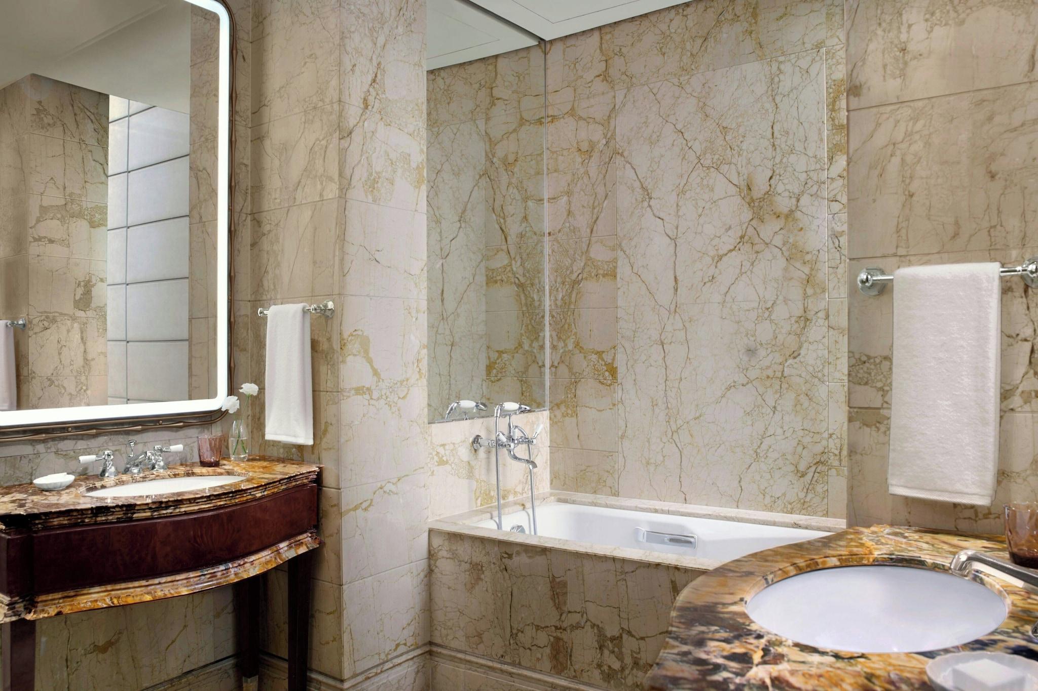 Quadruple Female Room