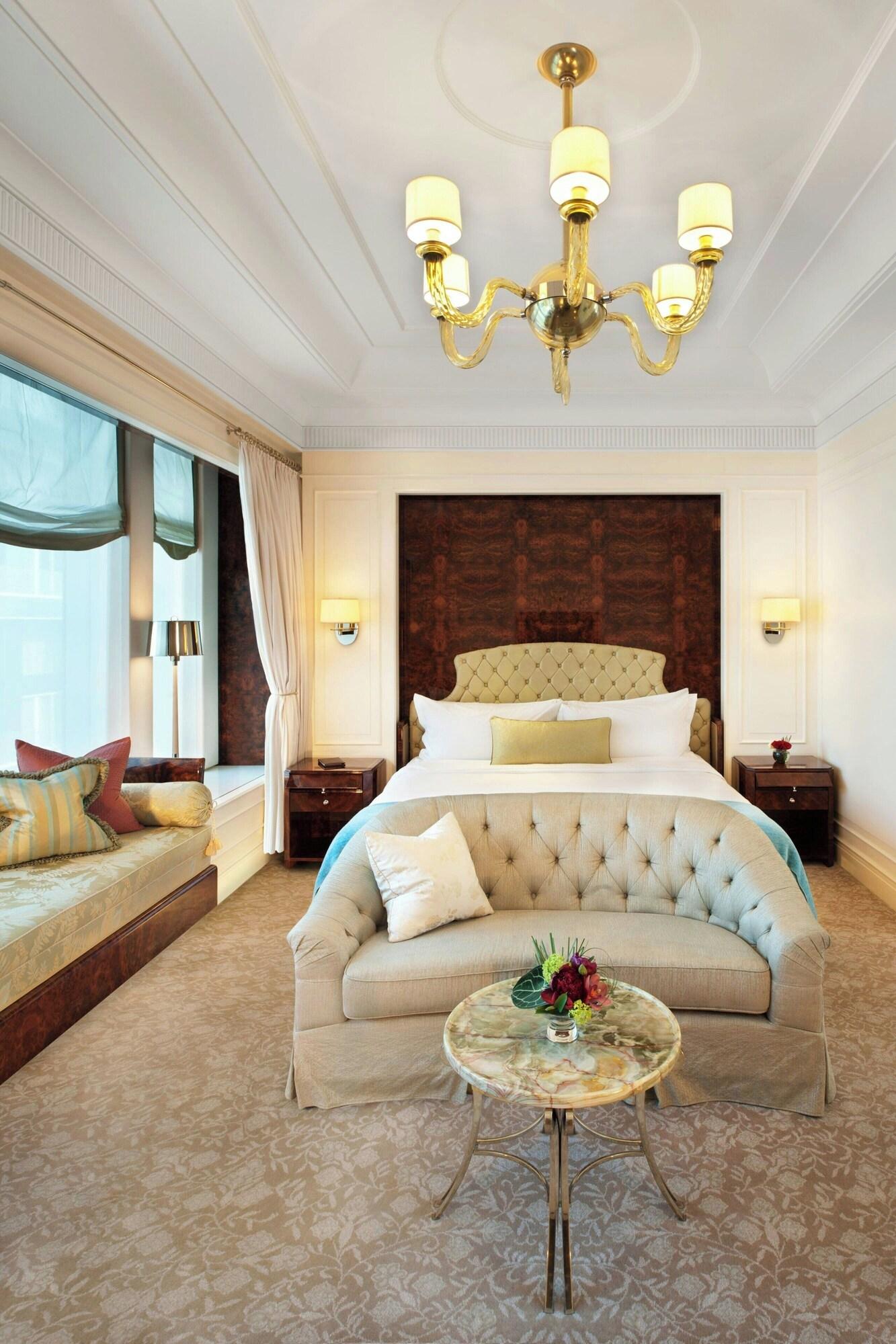 Double Executive King Bed