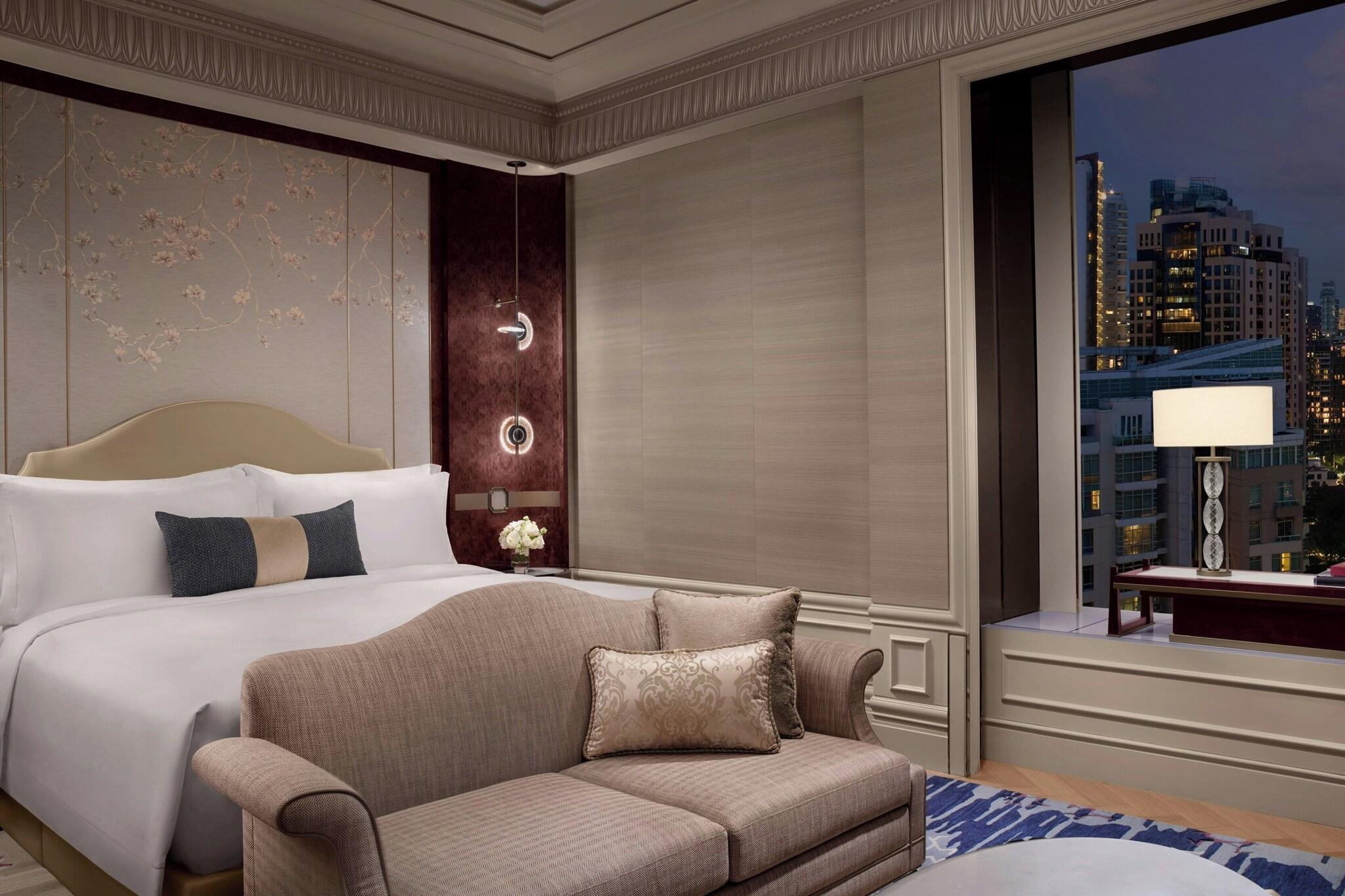 Suite Premier with Views