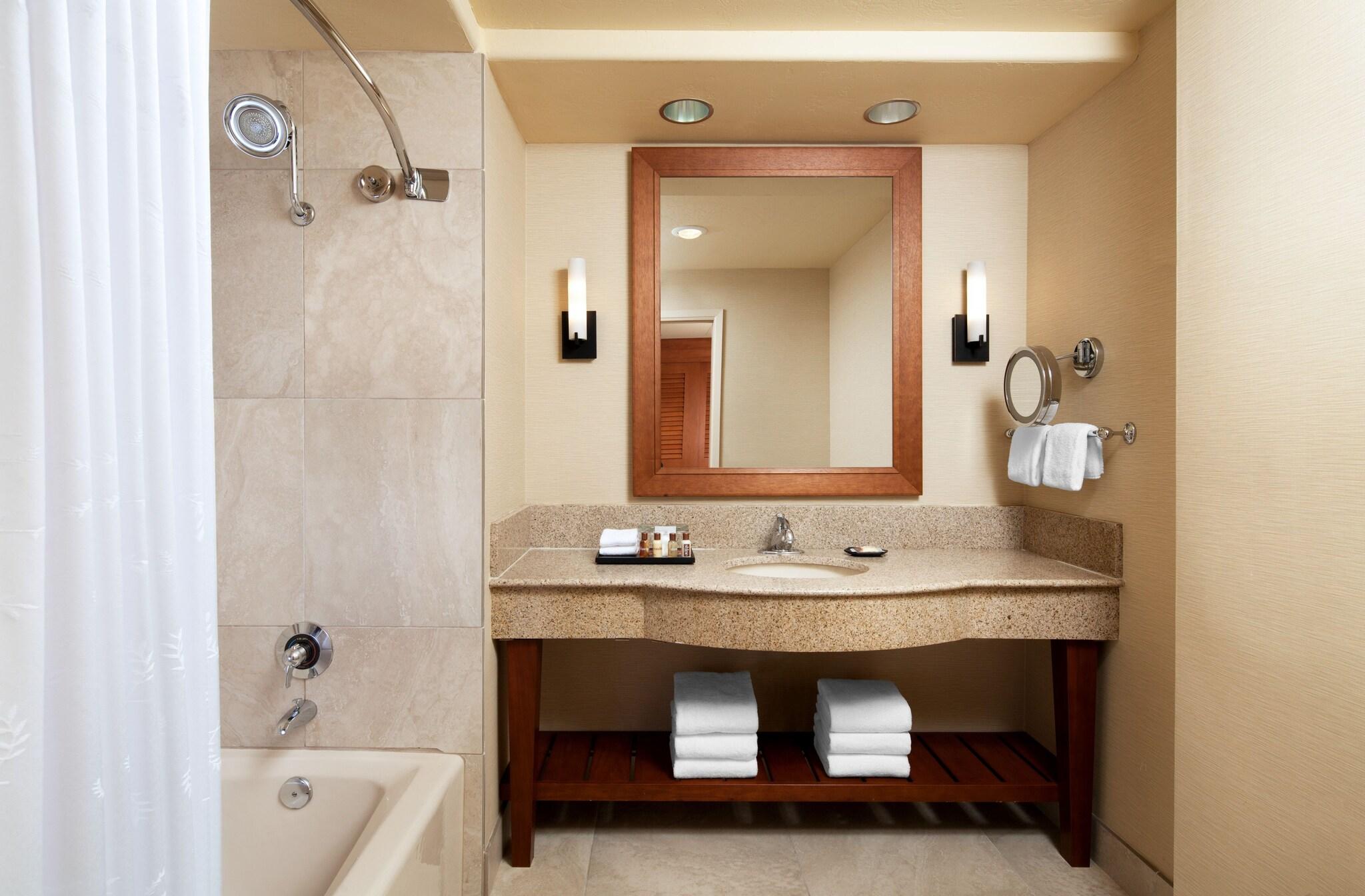 Suite Two Queen Beds One Bedroom