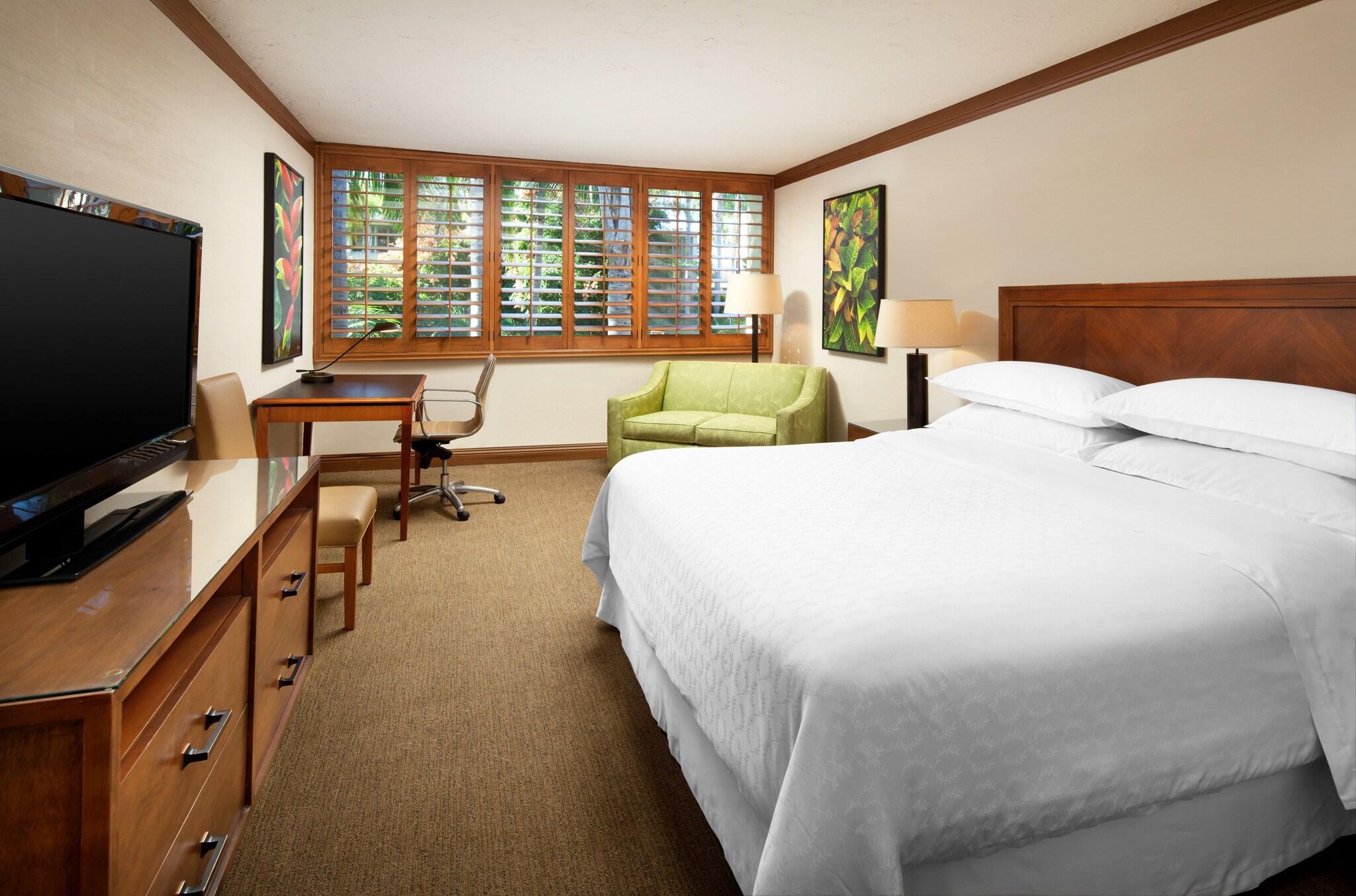 Double Club King Bed