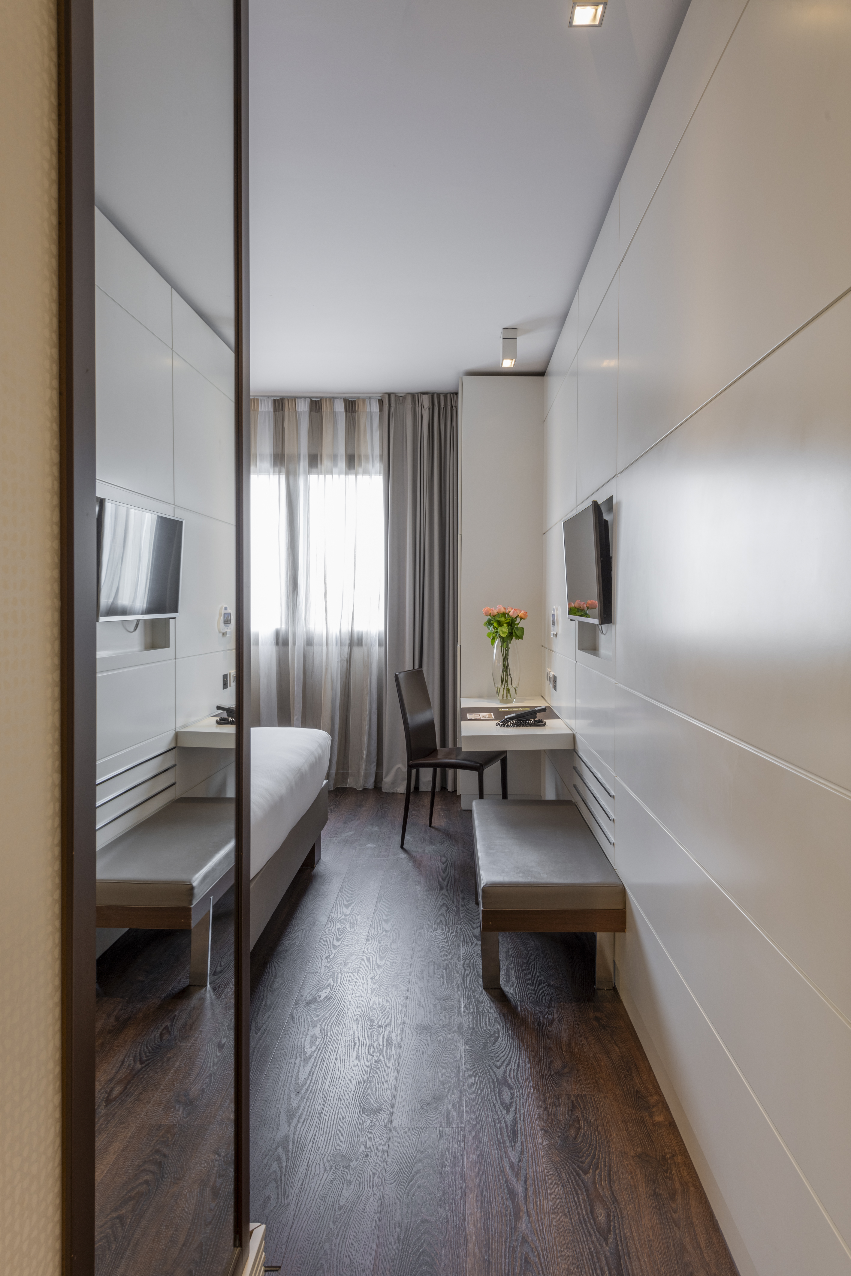 Double or Twin Standard