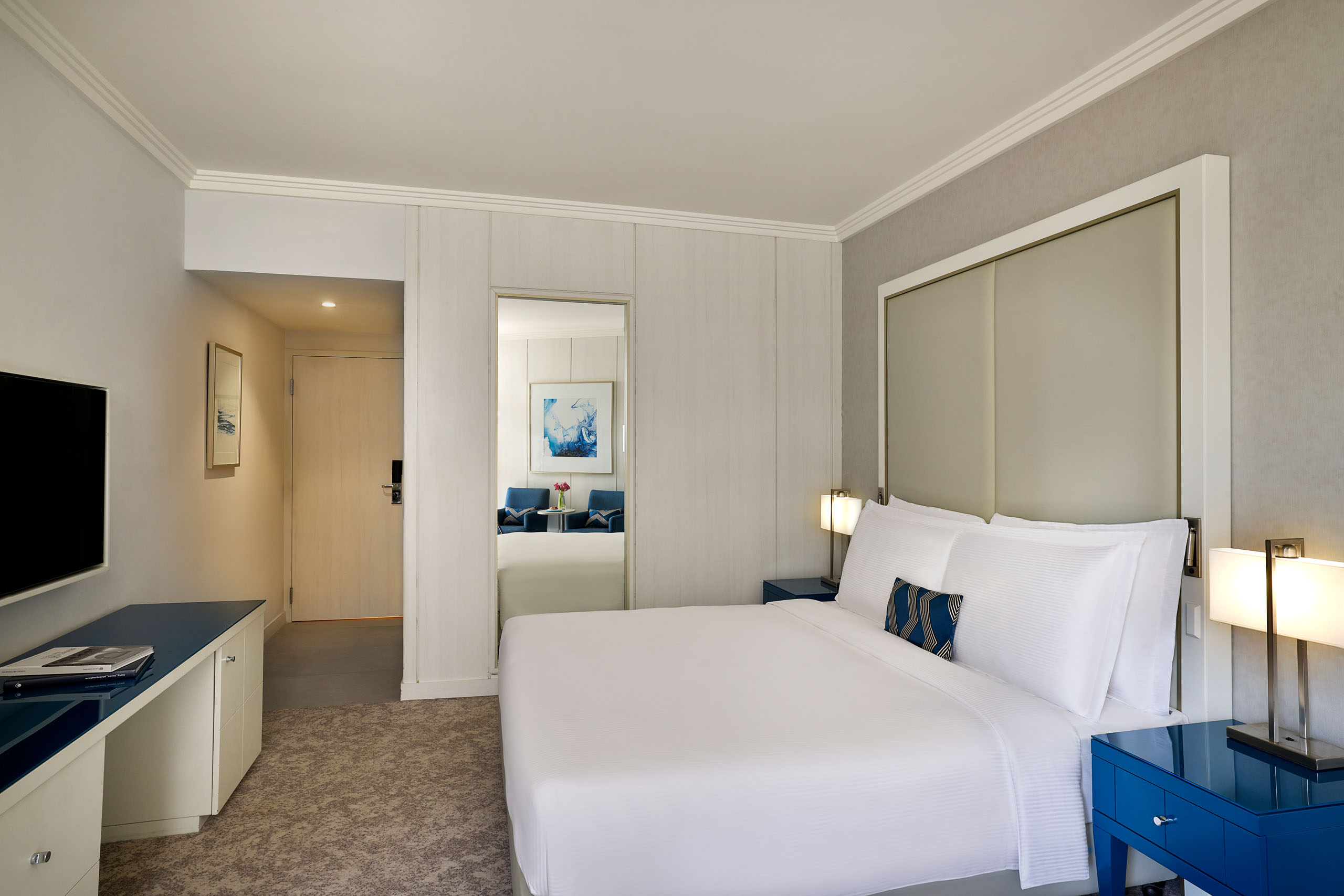 Double or Twin Guest Room King Bed