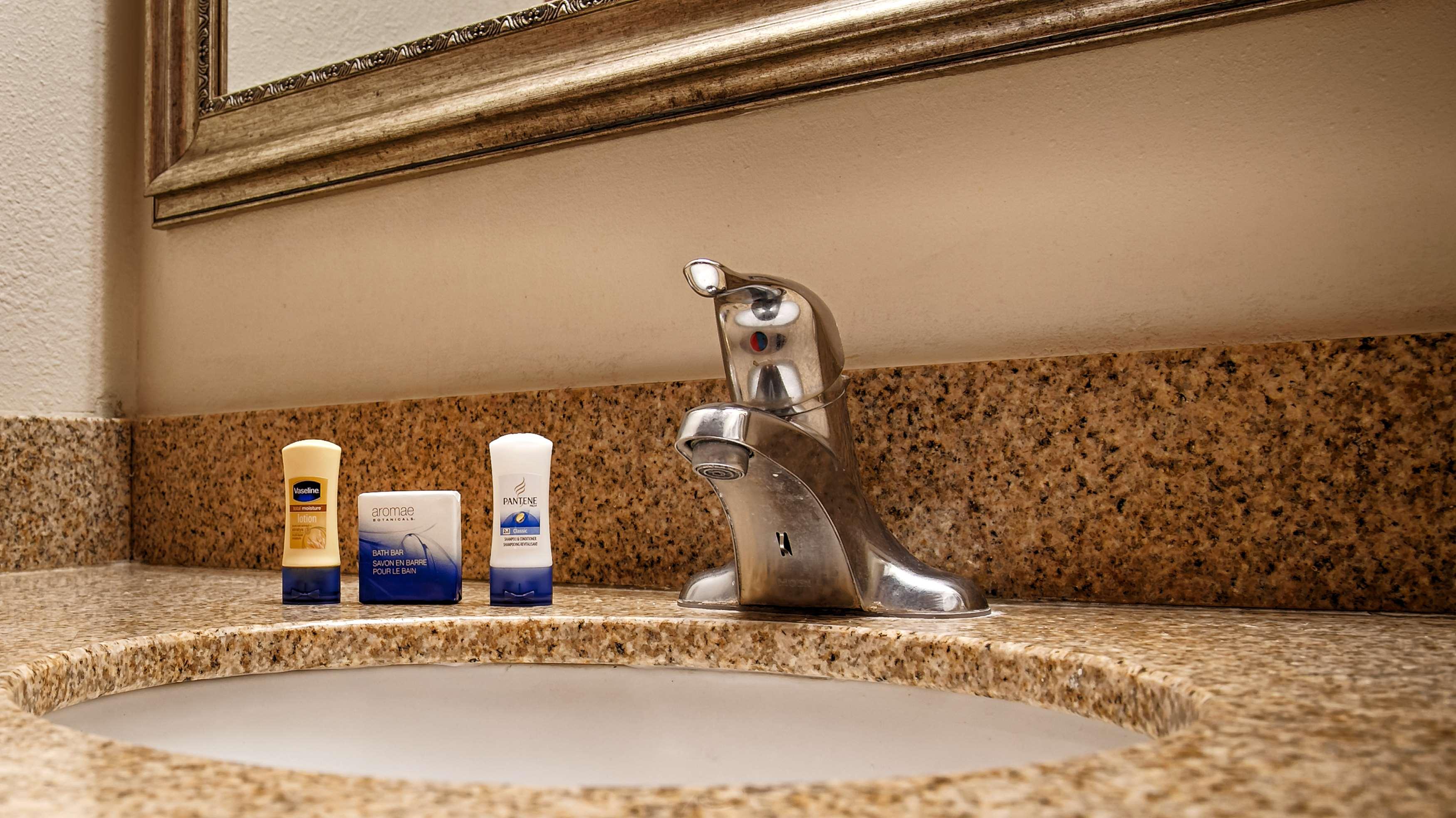 Room King Bed Non Smoking